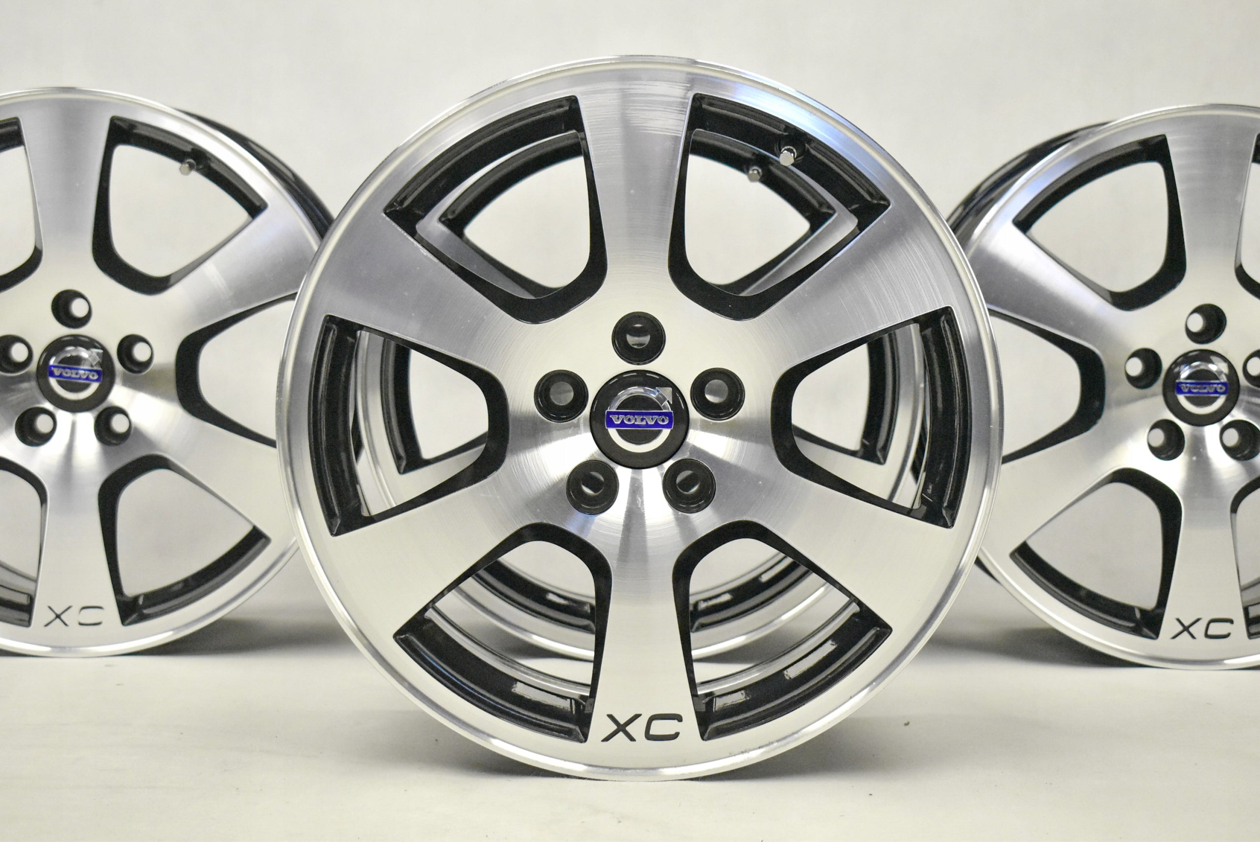 Alu Felge Volvo XC70 XC60 C70 Aluminum rim 17 Zoll 7.5J 5x108 55ET 30671480