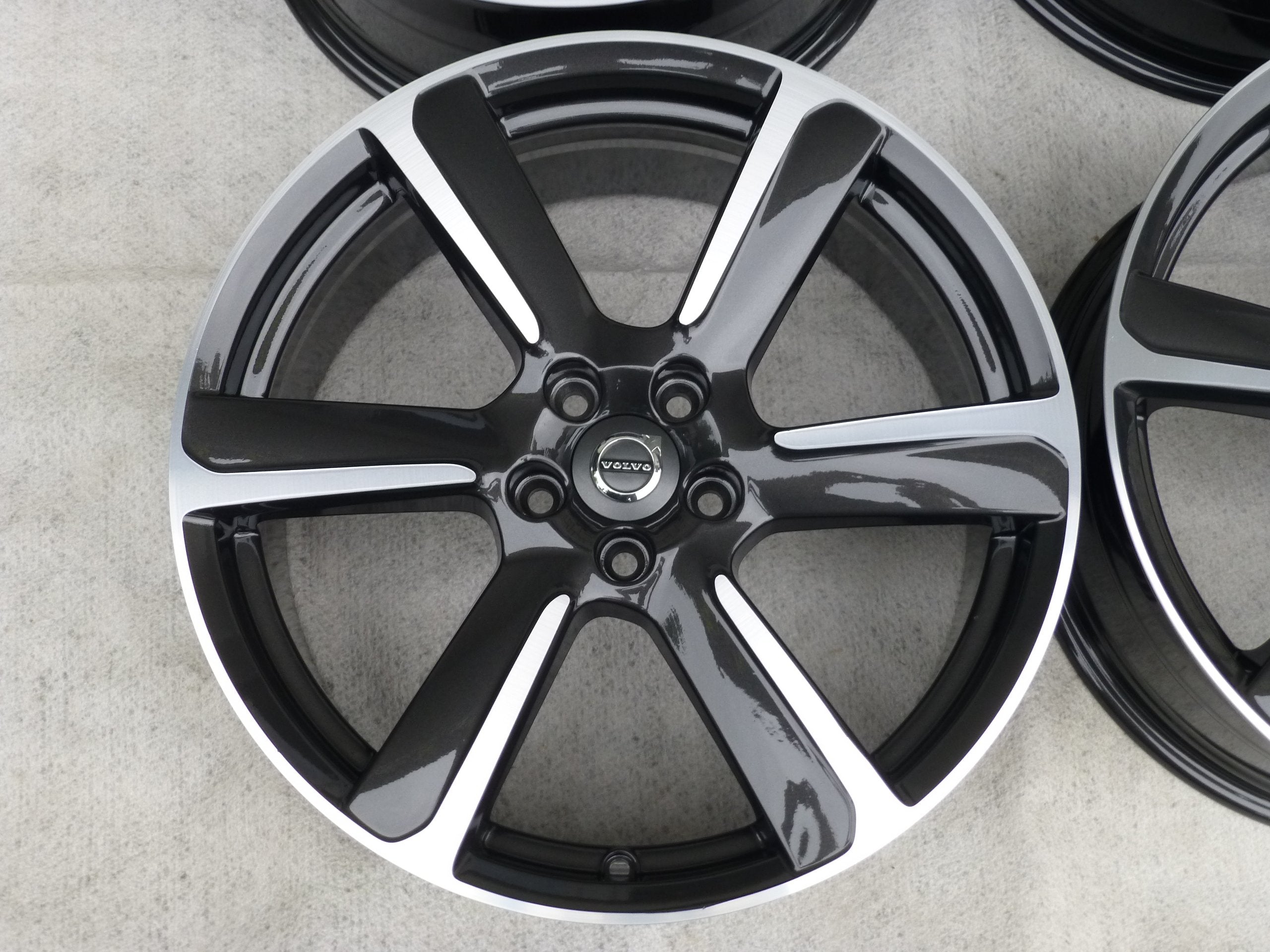 Alu Felge Volvo XC60 XC90 Aluminum rim 19 Zoll 8.0J 5x108