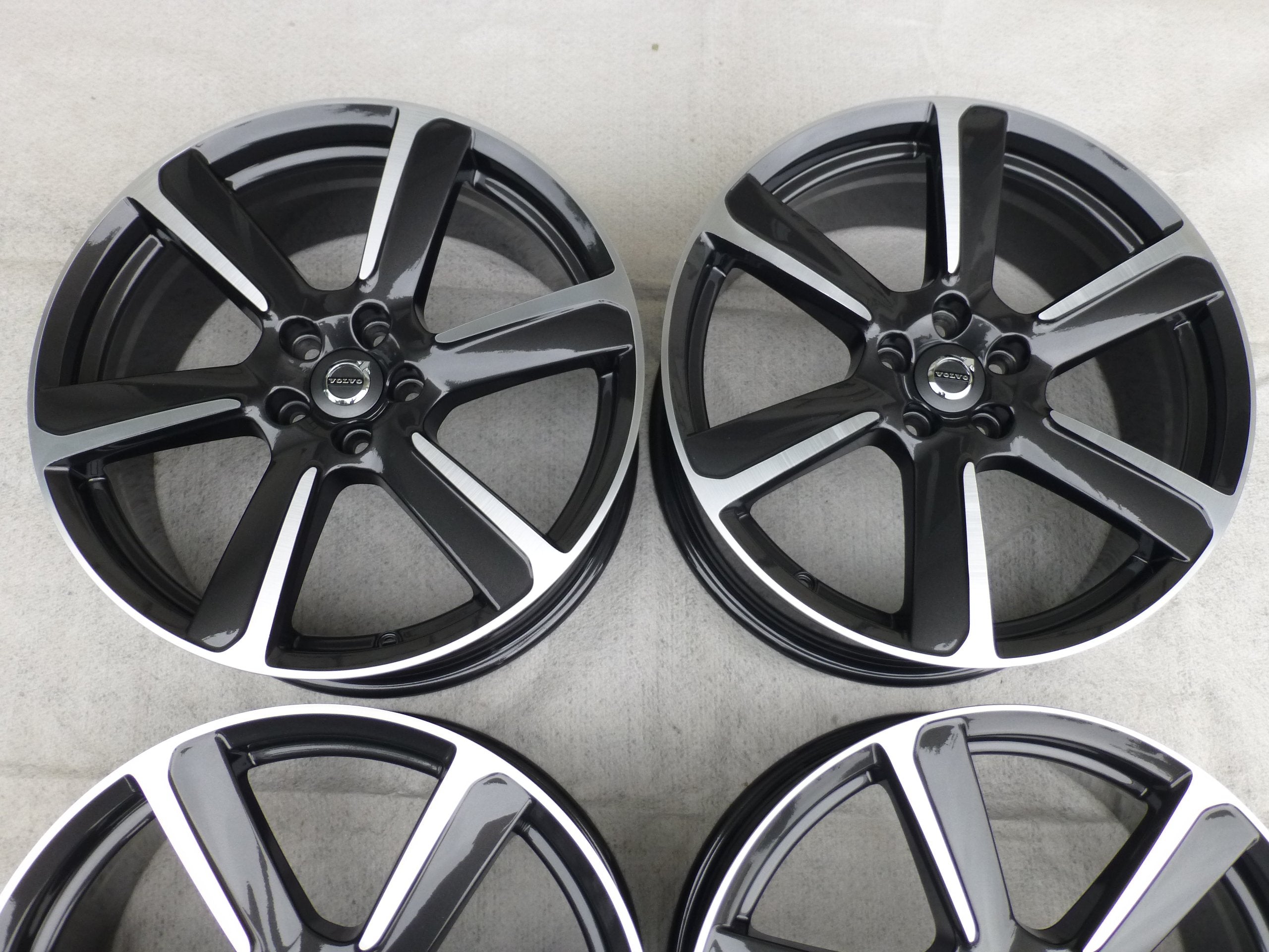 Alu Felge Volvo XC60 XC90 Aluminum rim 19 Zoll 8.0J 5x108