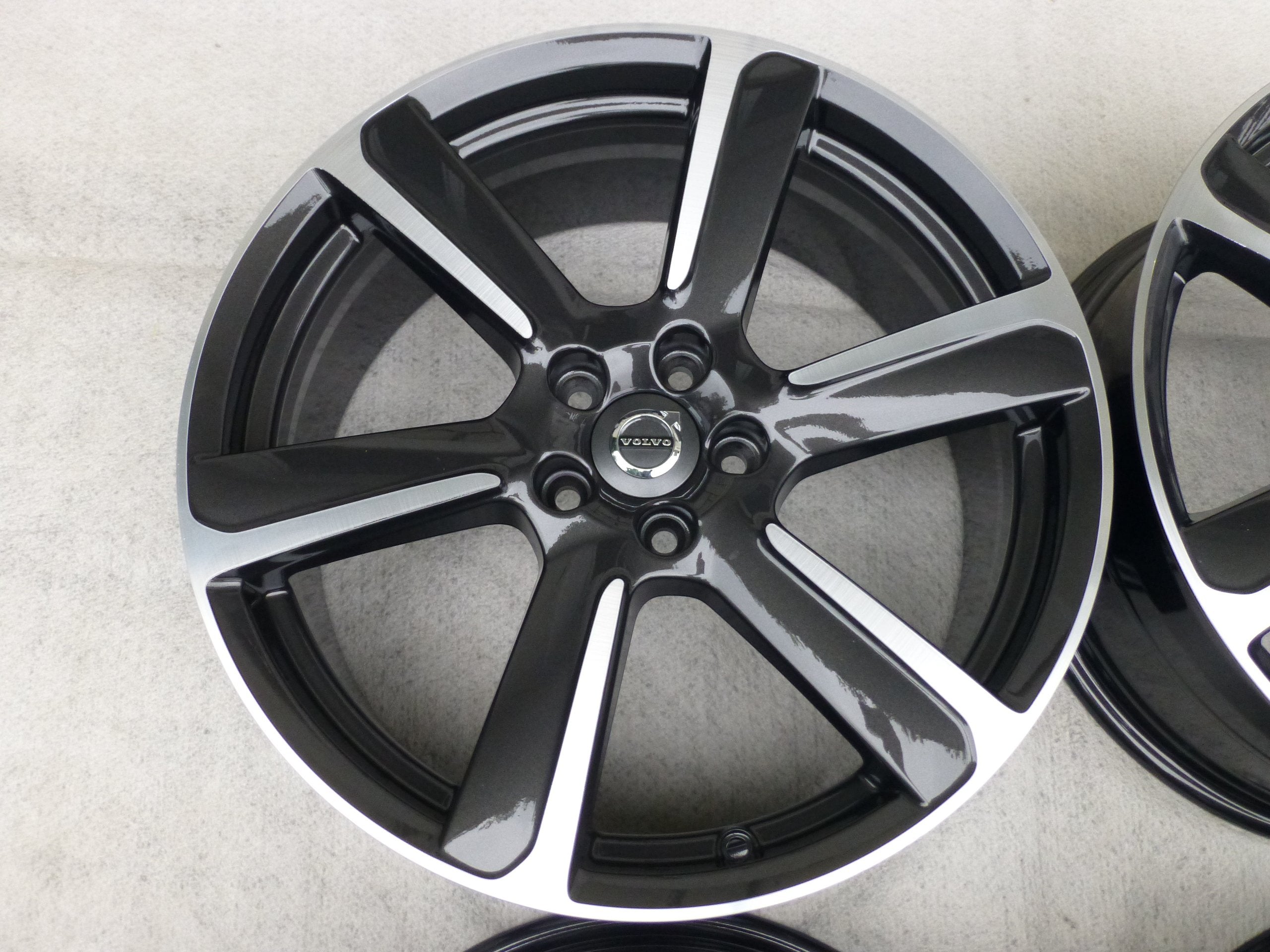 Alu Felge Volvo XC60 XC90 Aluminum rim 19 Zoll 8.0J 5x108