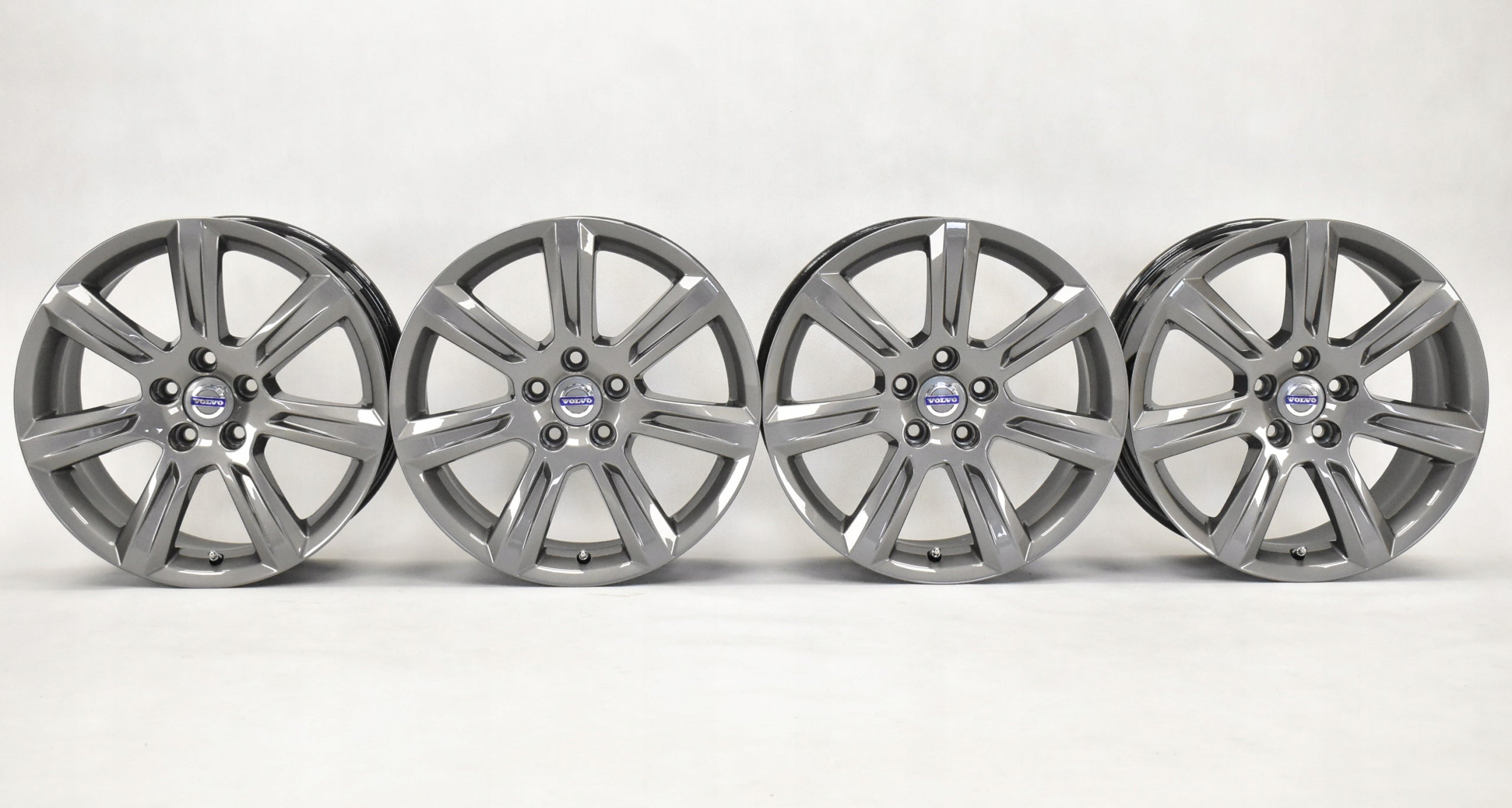 Alu Felge Volvo S90 Aluminum rim 17 Zoll 8.0J 5x108 42ET 31362838