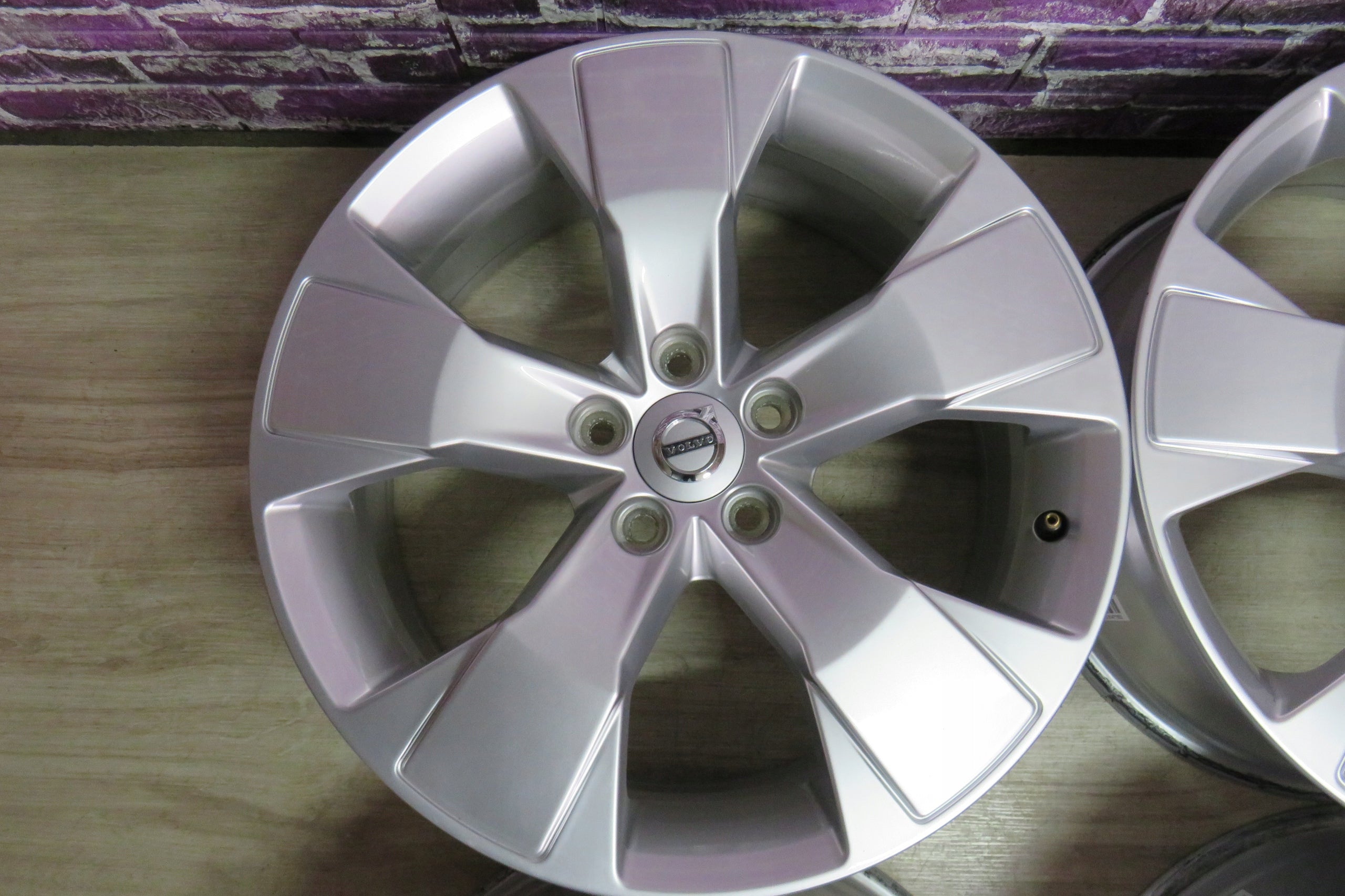 Alu Felge Volvo C30 S90 S80 C70 Aluminum rim 18 Zoll 7.5J 5x108 50,5ET