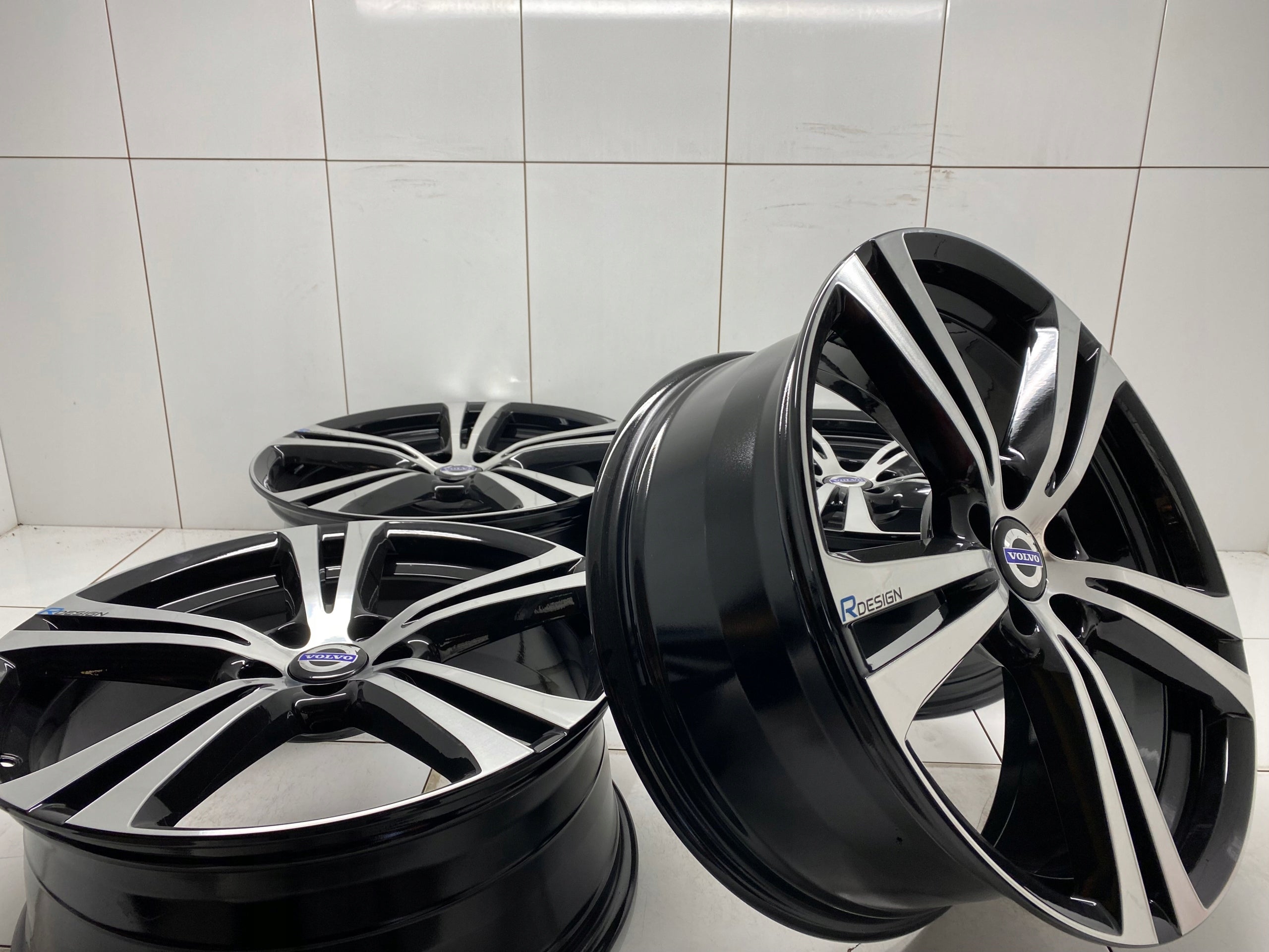 Alu Felge Volvo XC70 Aluminum rim 19 Zoll 8.0J 5x108 42,5ET