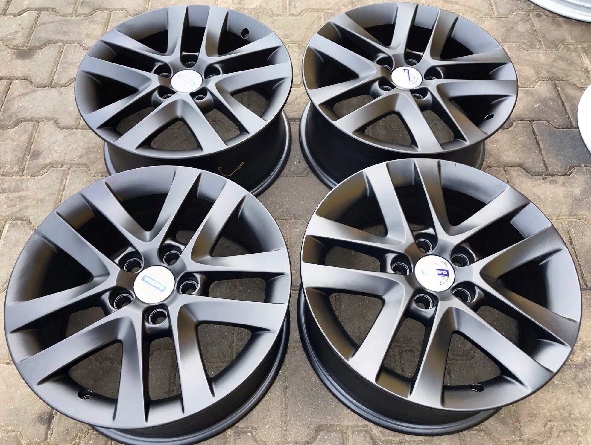  Alloy rim Volvo XC70 C70 V60 S60 142 V40 S80 S40 V70 16 inch 7.0J 5x108 50ET 31414275  product image