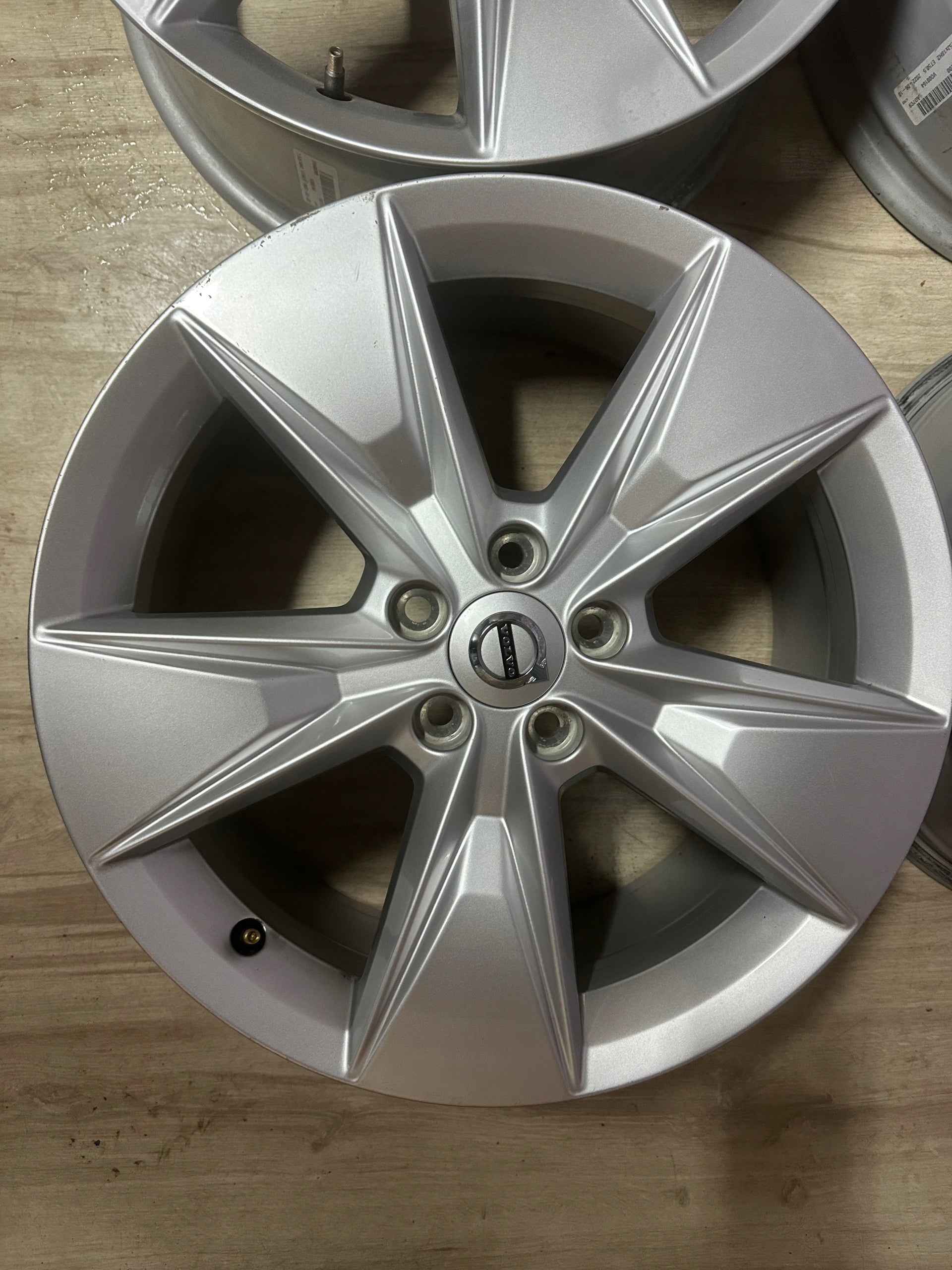 Alu Felge Volvo XC70 XC40 XC60 C70 XC90 18 Zoll 7.5J 5x108 50,5ET