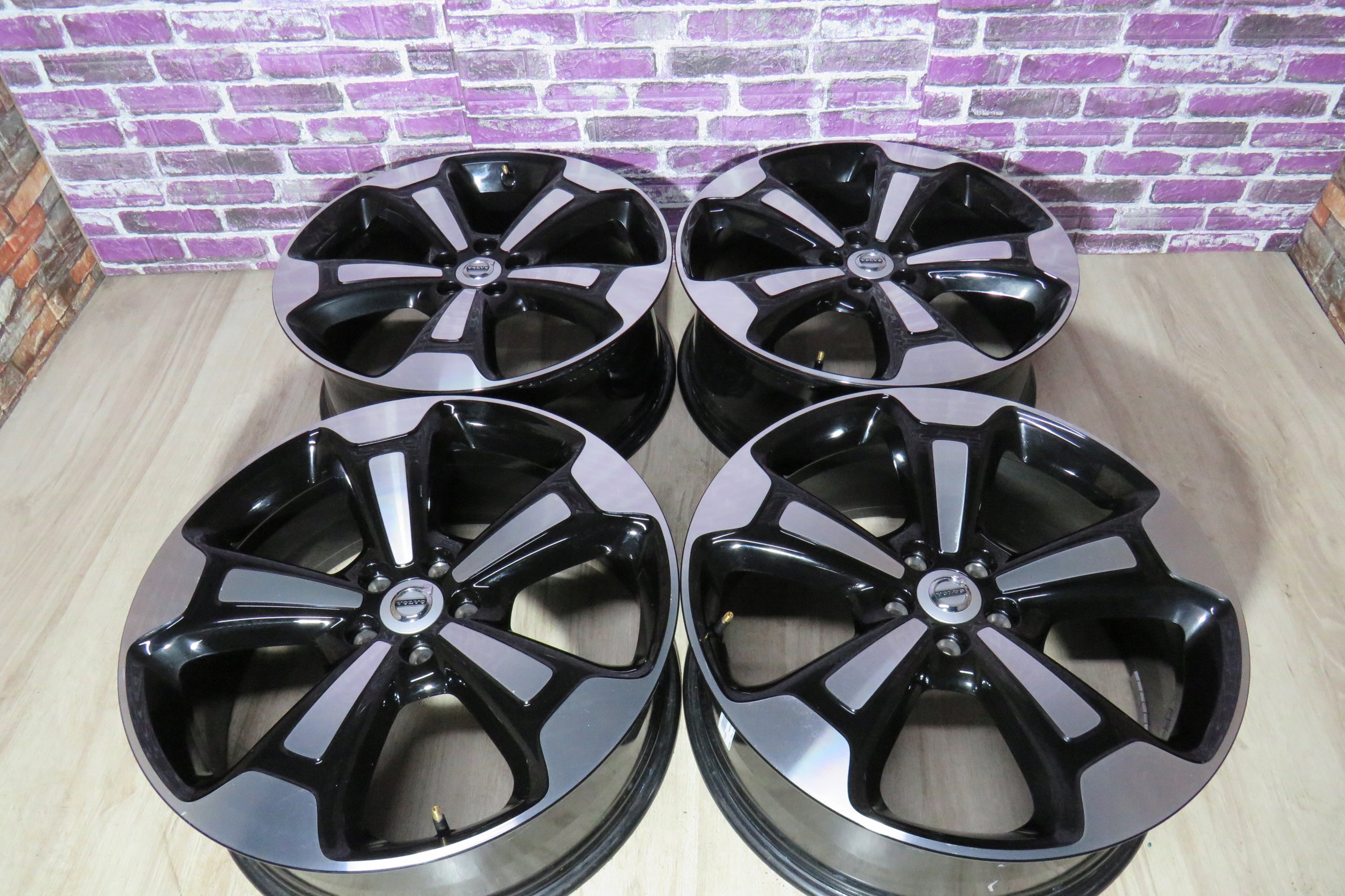  Alu Felge Volvo C30 S90 S80 C70 Aluminum rim 20 Zoll 8.0J 5x108 50,5ET product image