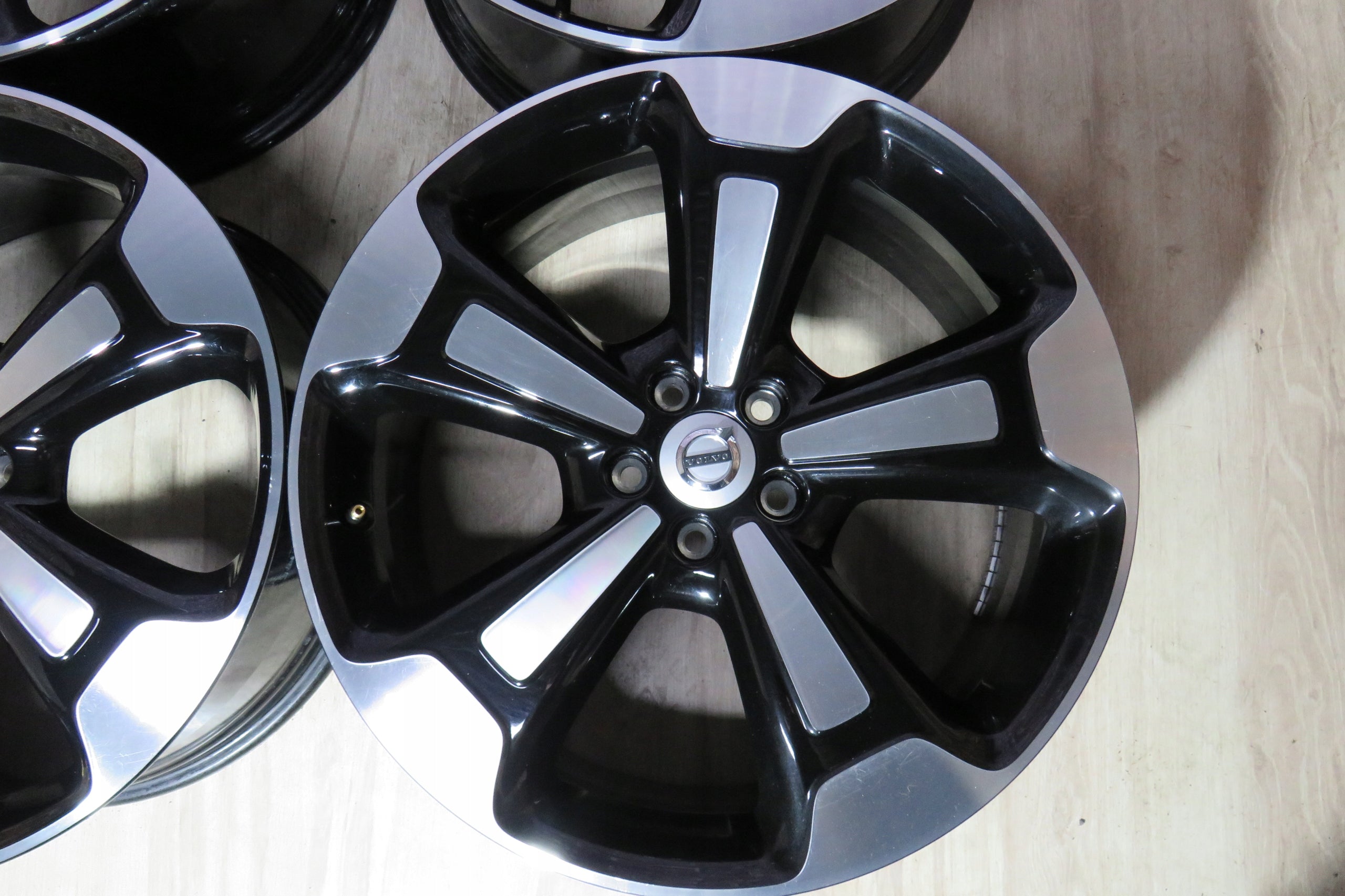 Alu Felge Volvo C30 S90 S80 C70 Aluminum rim 20 Zoll 8.0J 5x108 50,5ET