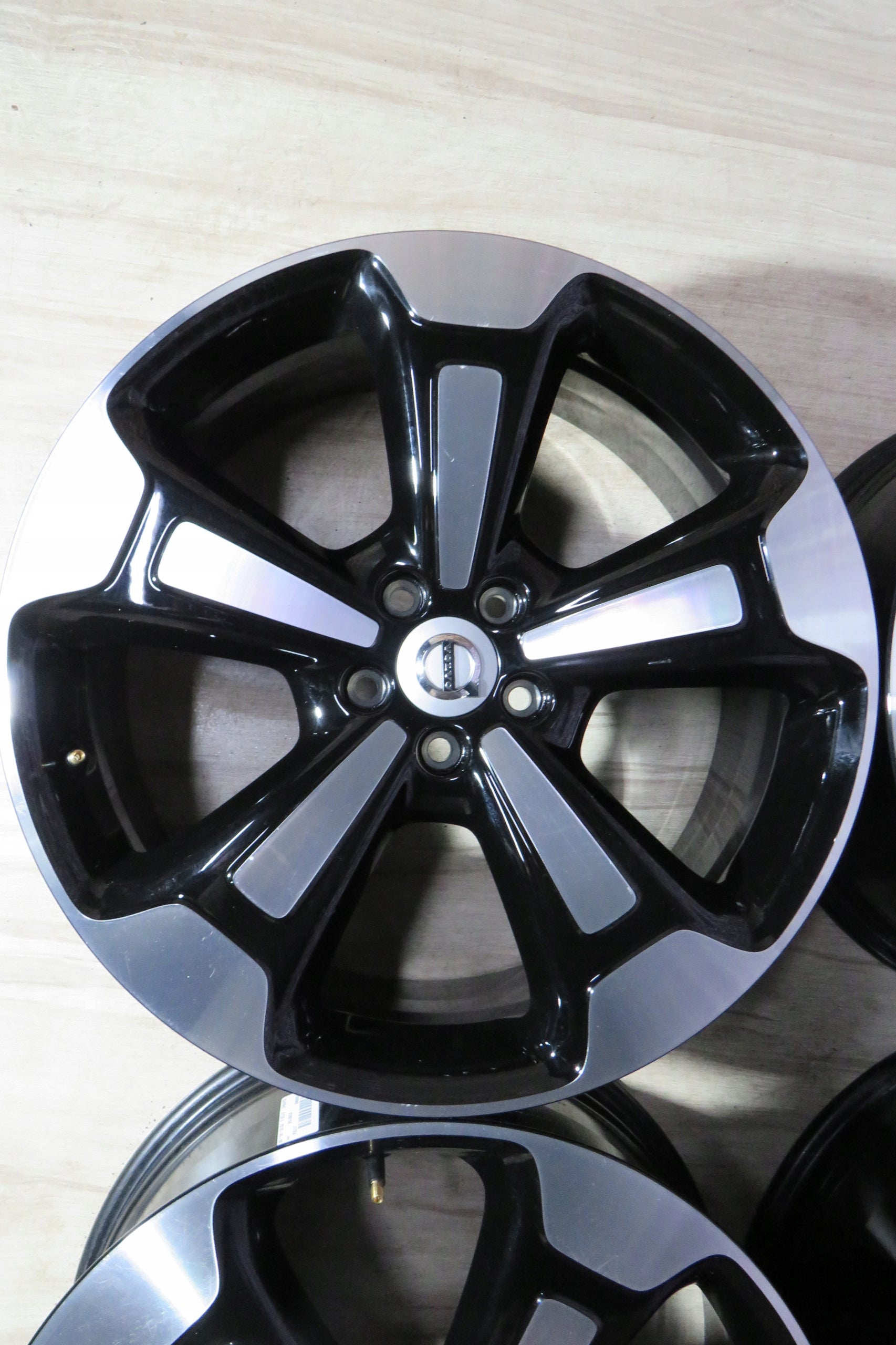 Alu Felge Volvo C30 S90 S80 C70 Aluminum rim 20 Zoll 8.0J 5x108 50,5ET