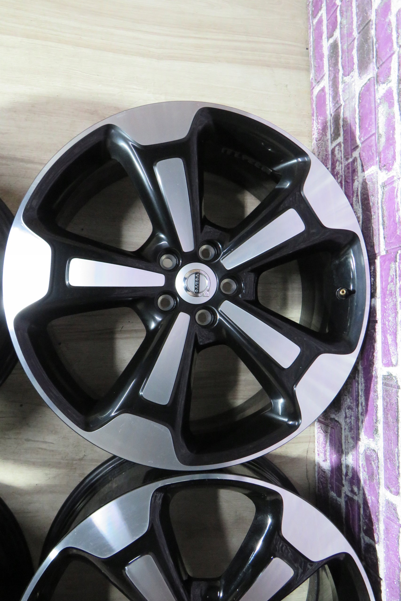 Alu Felge Volvo C30 S90 S80 C70 Aluminum rim 20 Zoll 8.0J 5x108 50,5ET