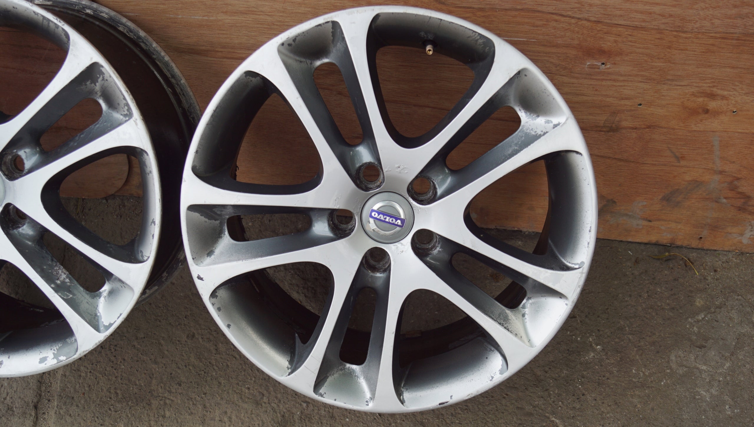 Alu Felge Volvo C30 V50 Aluminum rim 18 Zoll 7.5J 5x108 30672919