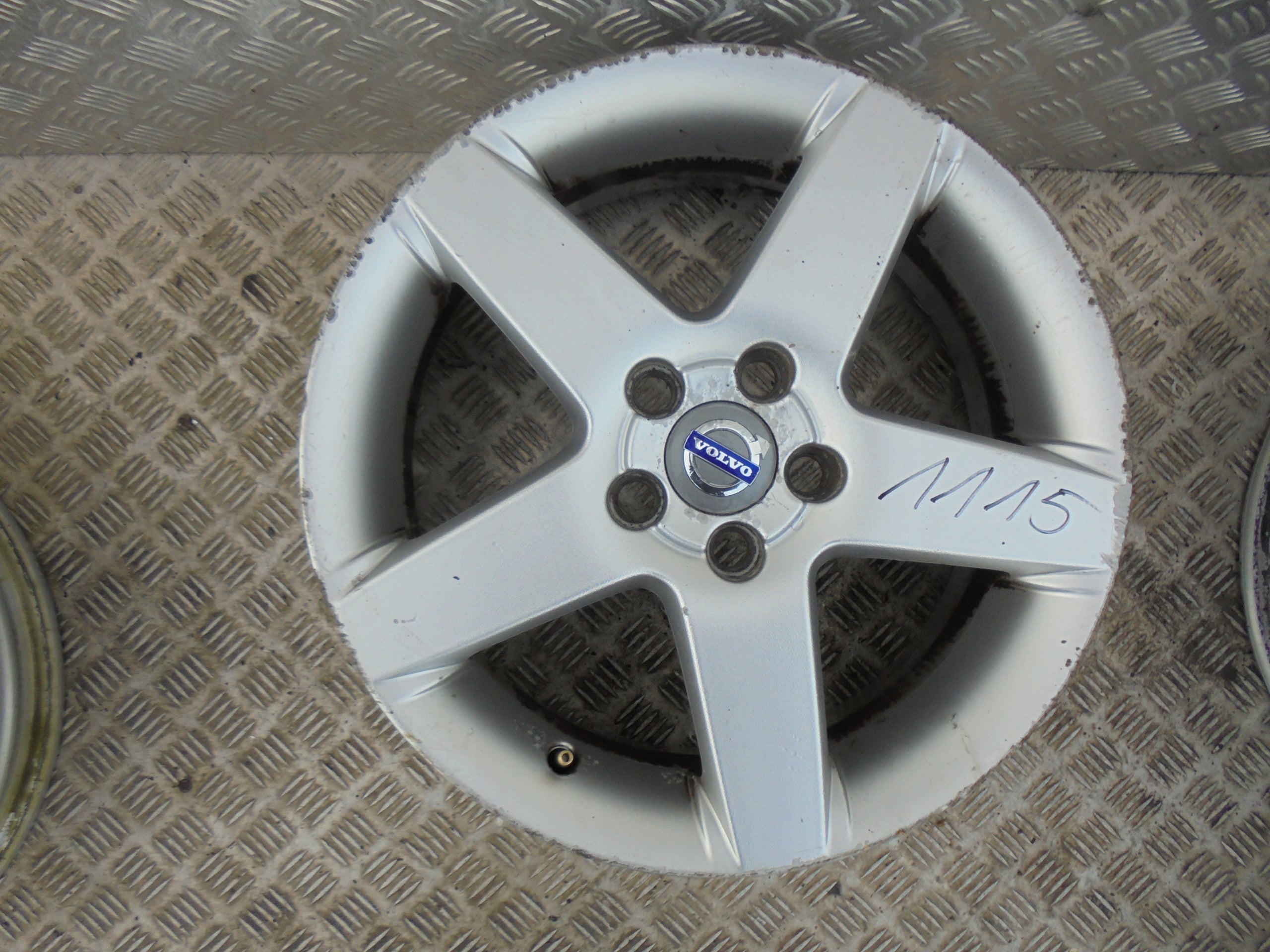 Alu Felge Volvo 122S Aluminum rim 17 Zoll 7.0J 5x108 52,5ET