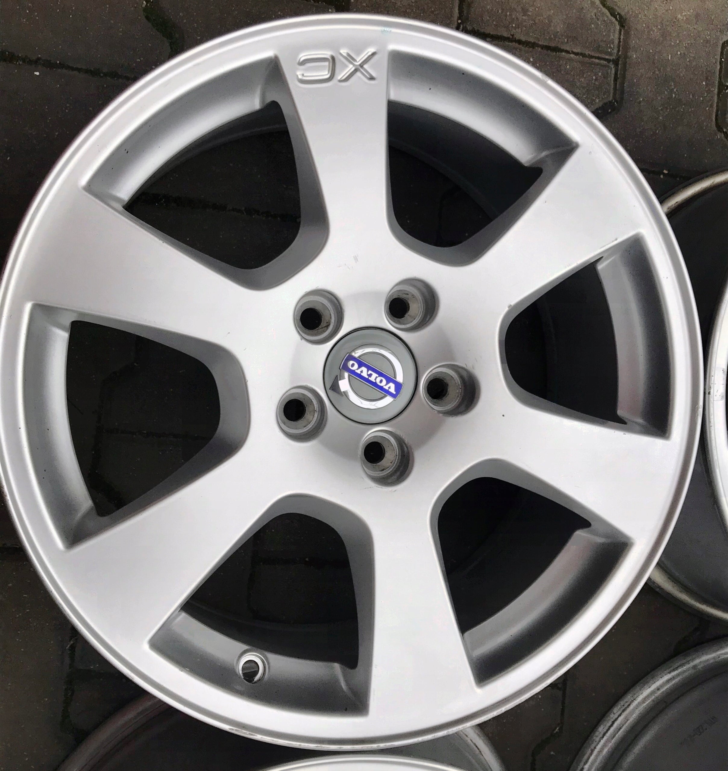 Alu Felge Volvo XC70 XC60 C70 Aluminum rim 17 Zoll 7.5J 5x108 55ET 30671480