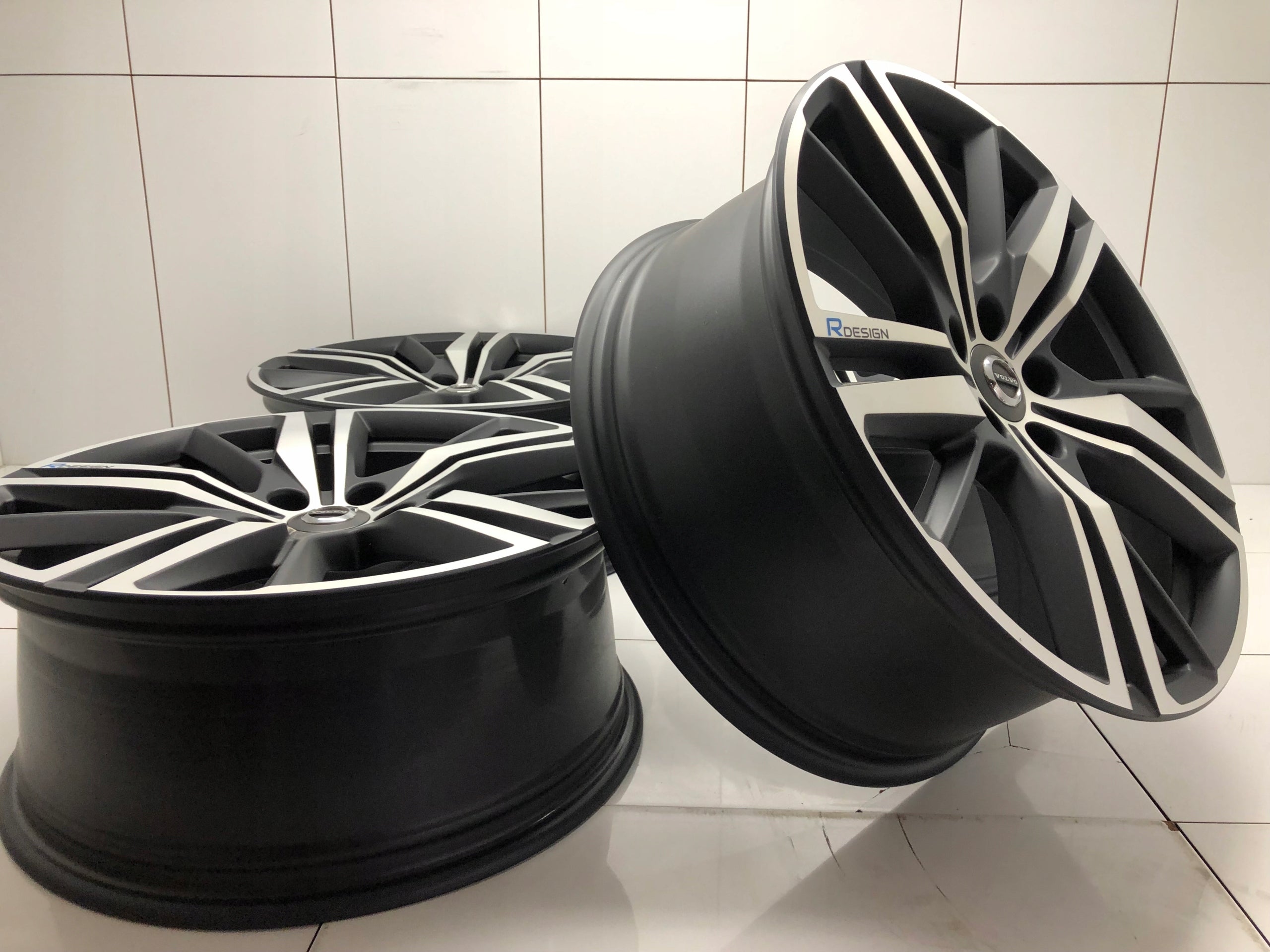 Alu Felge Volvo V60 Aluminum rim 20 Zoll 8.0J 5x108 45ET 32143051