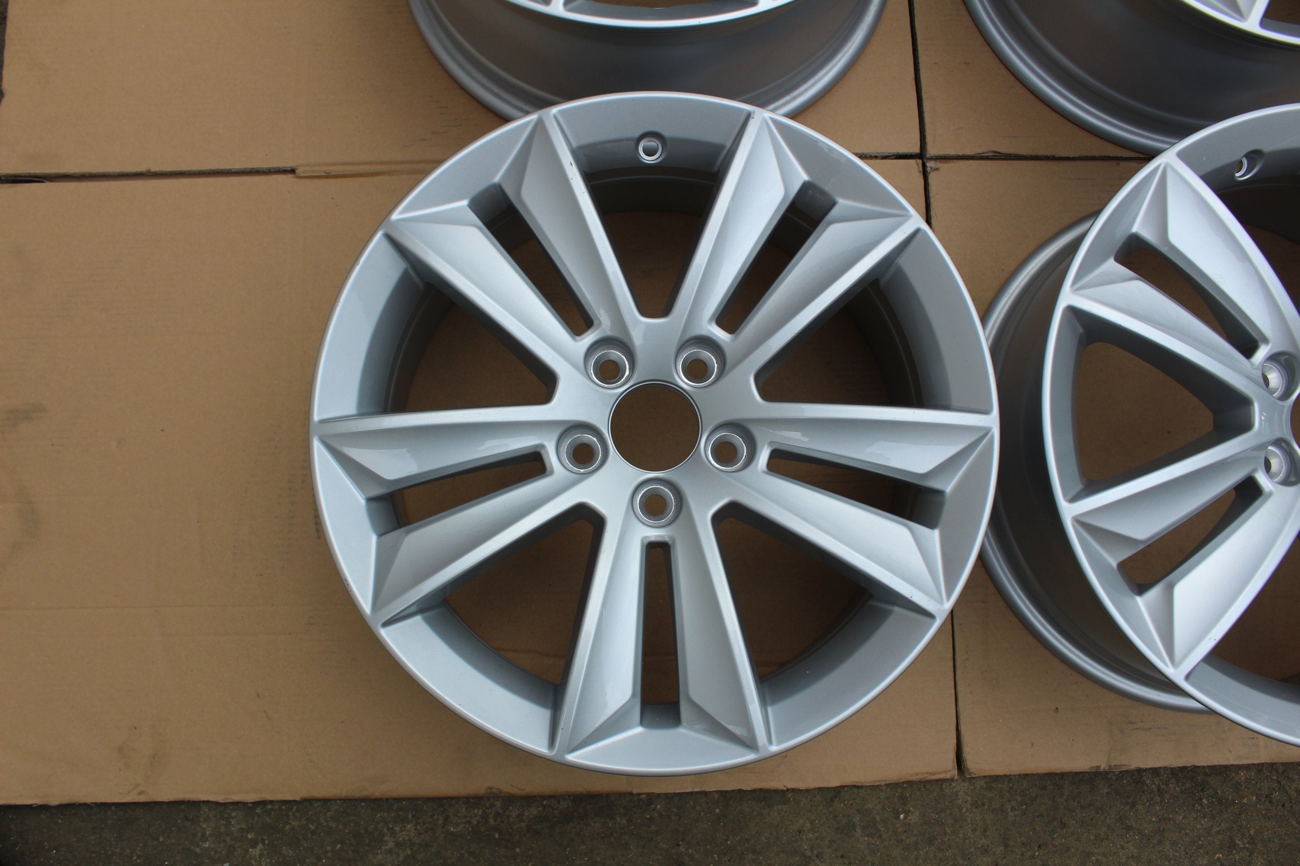 Alu Felge Volvo C30 V50 S60 S80 S40 V70 17 Zoll 7.0J 5x108 35325345