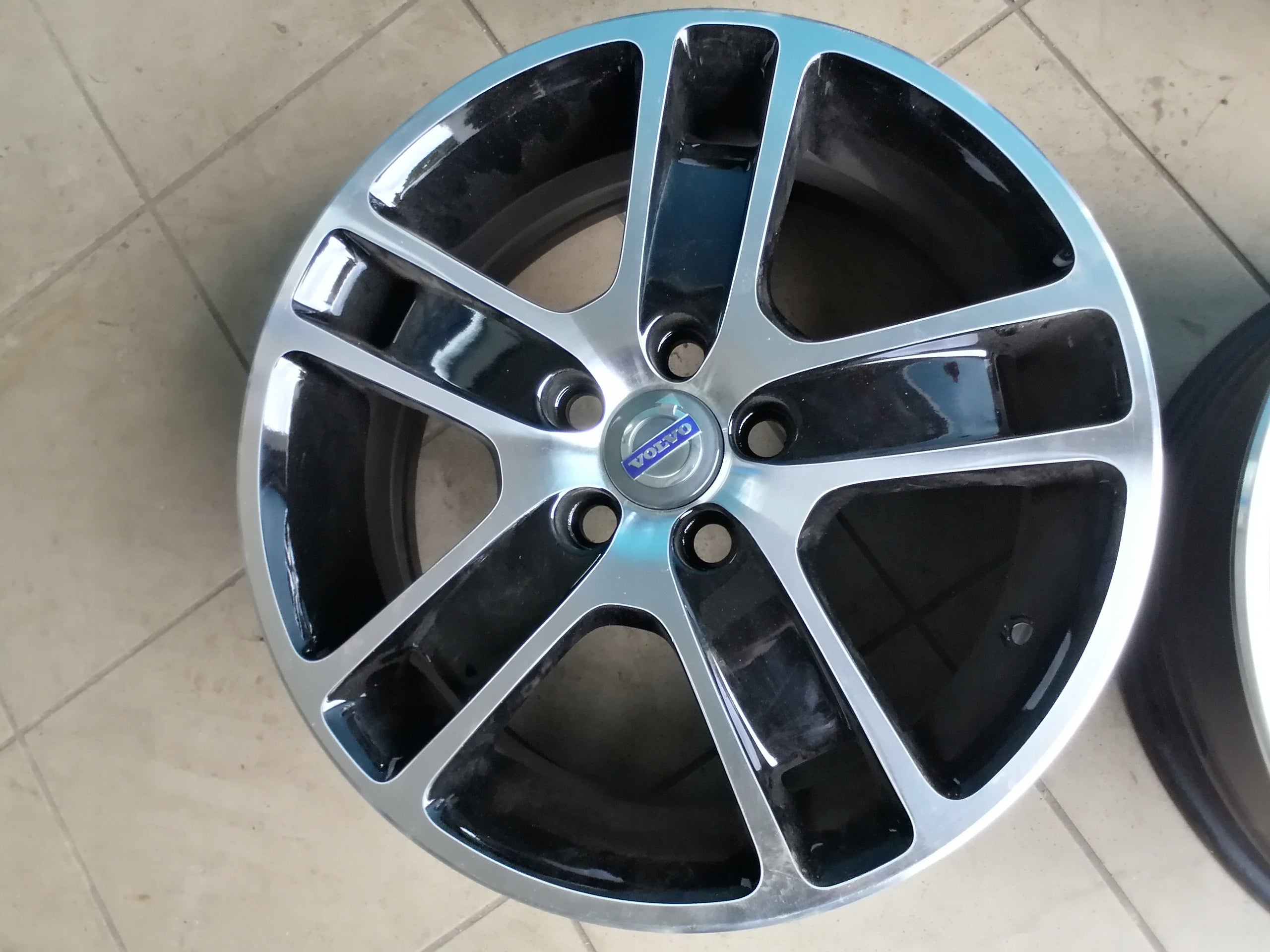 Alu Felge Volvo C30 V40 V50 Aluminum rim 17 Zoll 7.0J 5x108 52,5ET 31202663