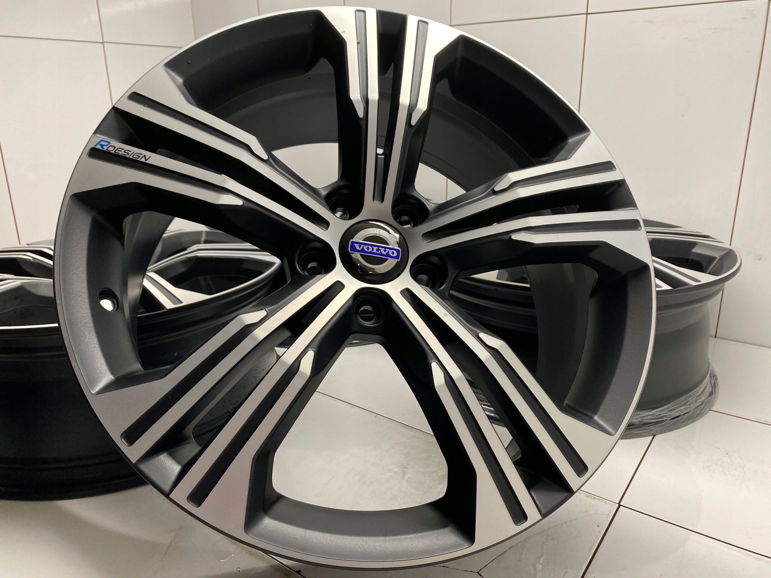 Alu Felge Volvo XC60 Aluminum rim 19 Zoll 7.5J 5x108 50ET