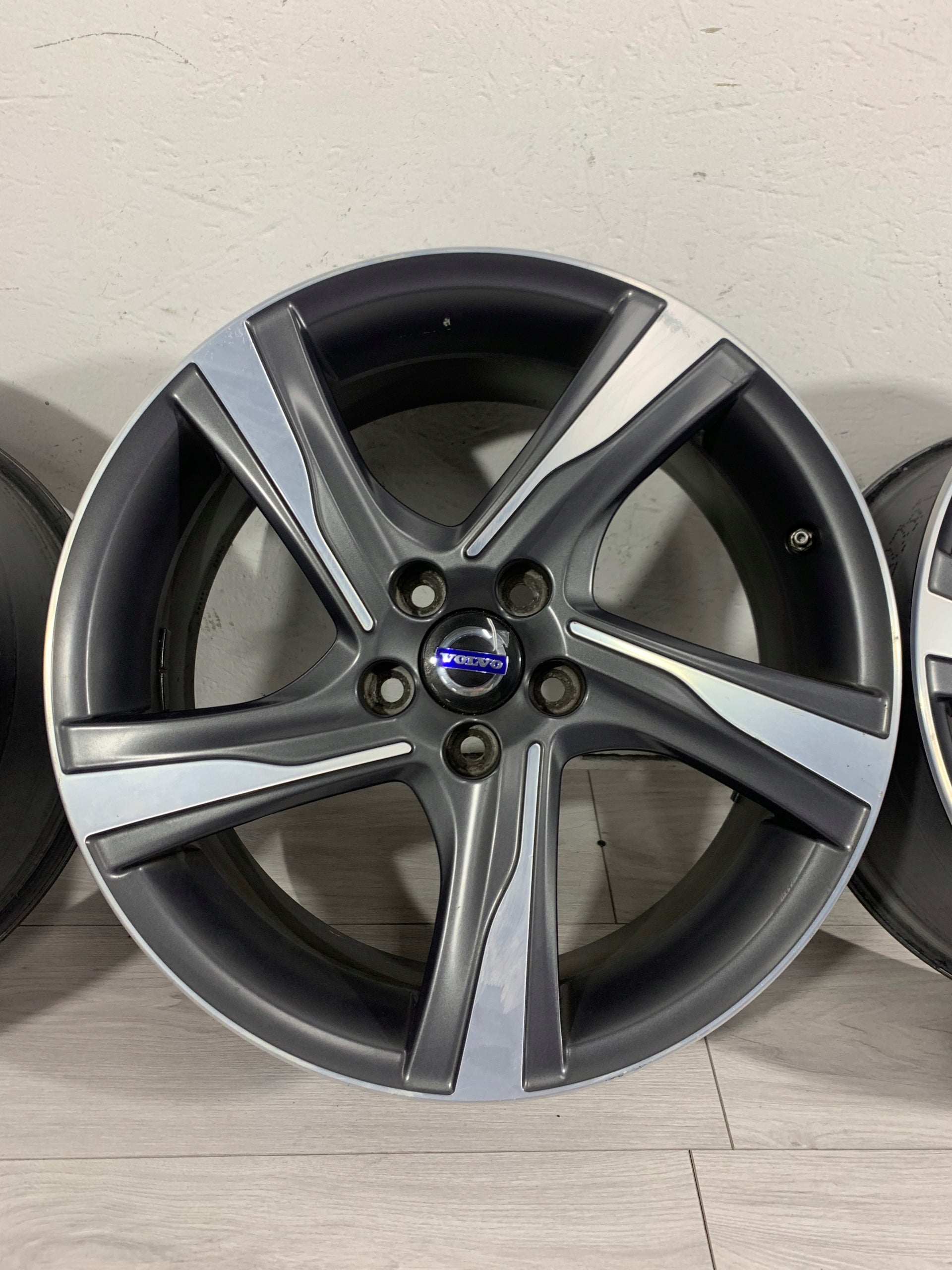 Alu Felge Volvo V60 S60 XC60 S80 V70 18 Zoll 8.0J 5x108 55ET 31362188