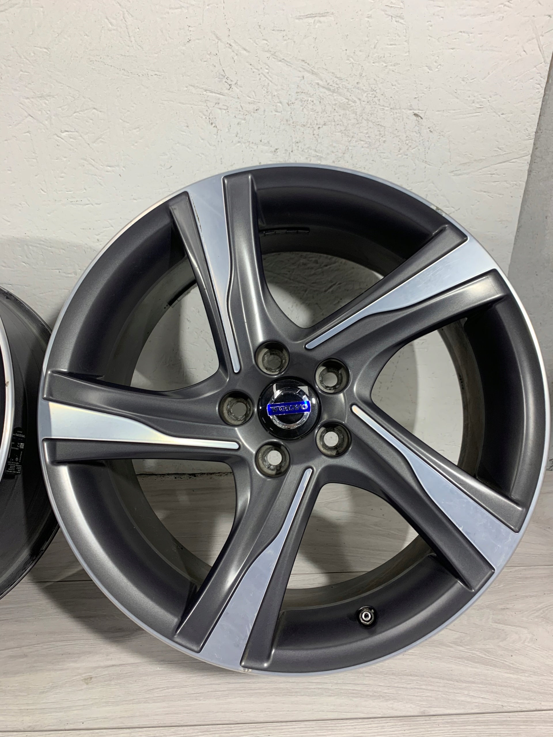 Alu Felge Volvo V60 S60 XC60 S80 V70 18 Zoll 8.0J 5x108 55ET 31362188