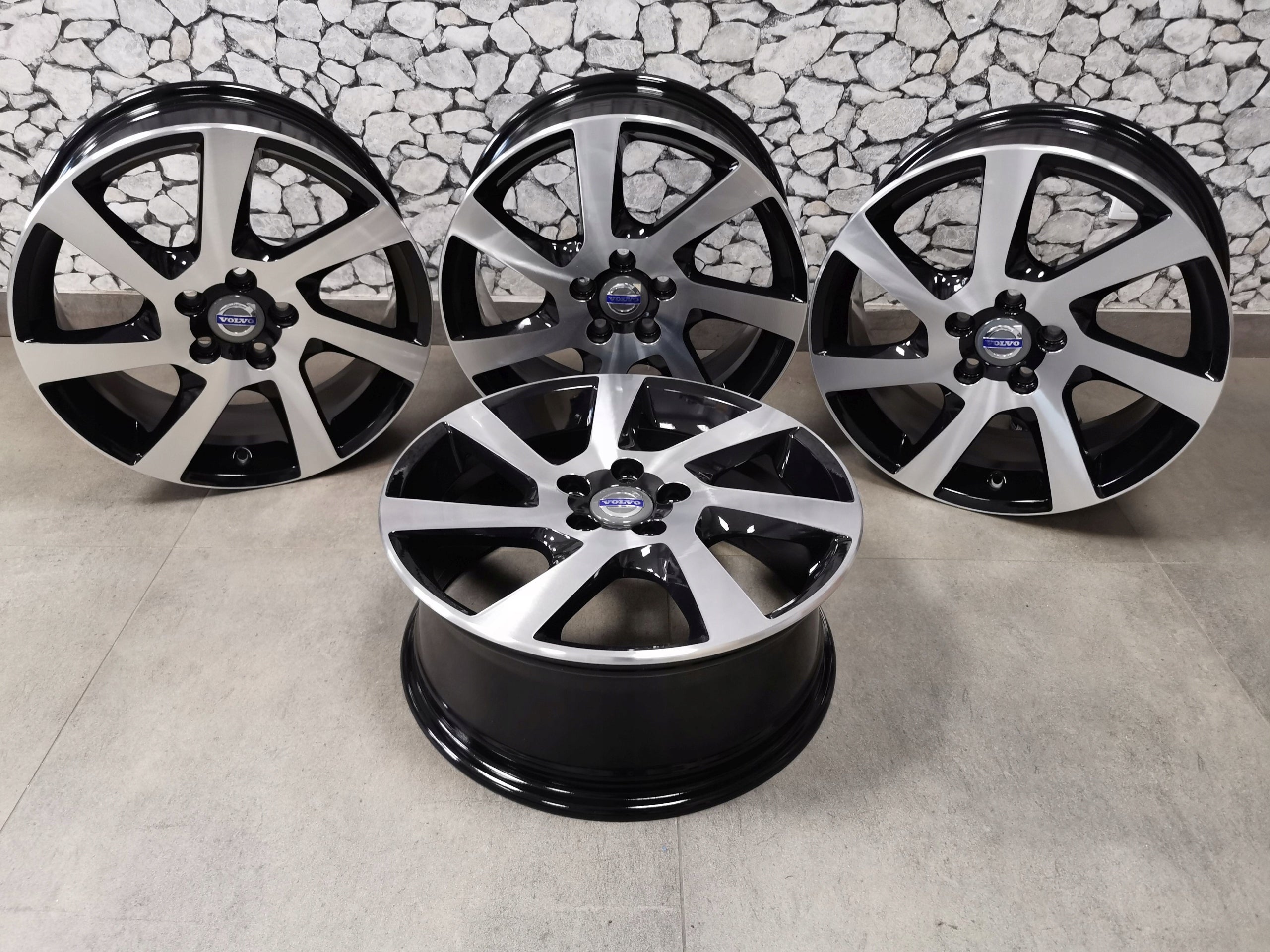 Alu Felge Volvo XC60 XC40 S40 V70 Aluminum rim 17 Zoll 7.0J 5x108 50ET