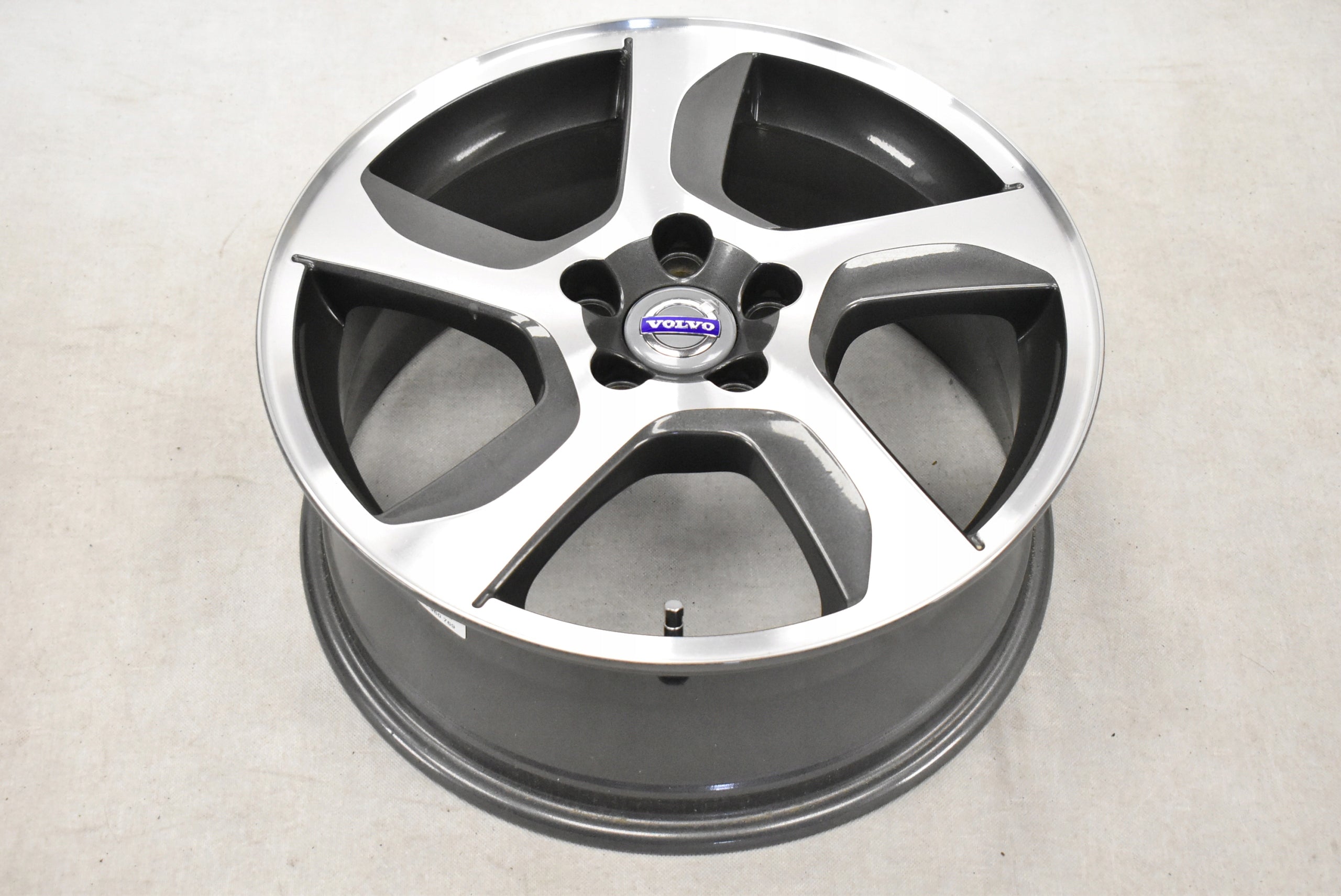 Alu Felge Volvo V60 S60 V40 S40 Aluminum rim 17 Zoll 7.0J 5x108 50ET 31200602