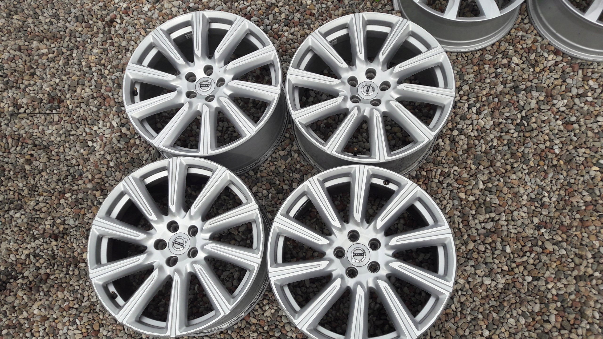  Alu Felge Volvo S90 Aluminum rim 19 Zoll 8.5J 5x108 47ET 31434953 product image