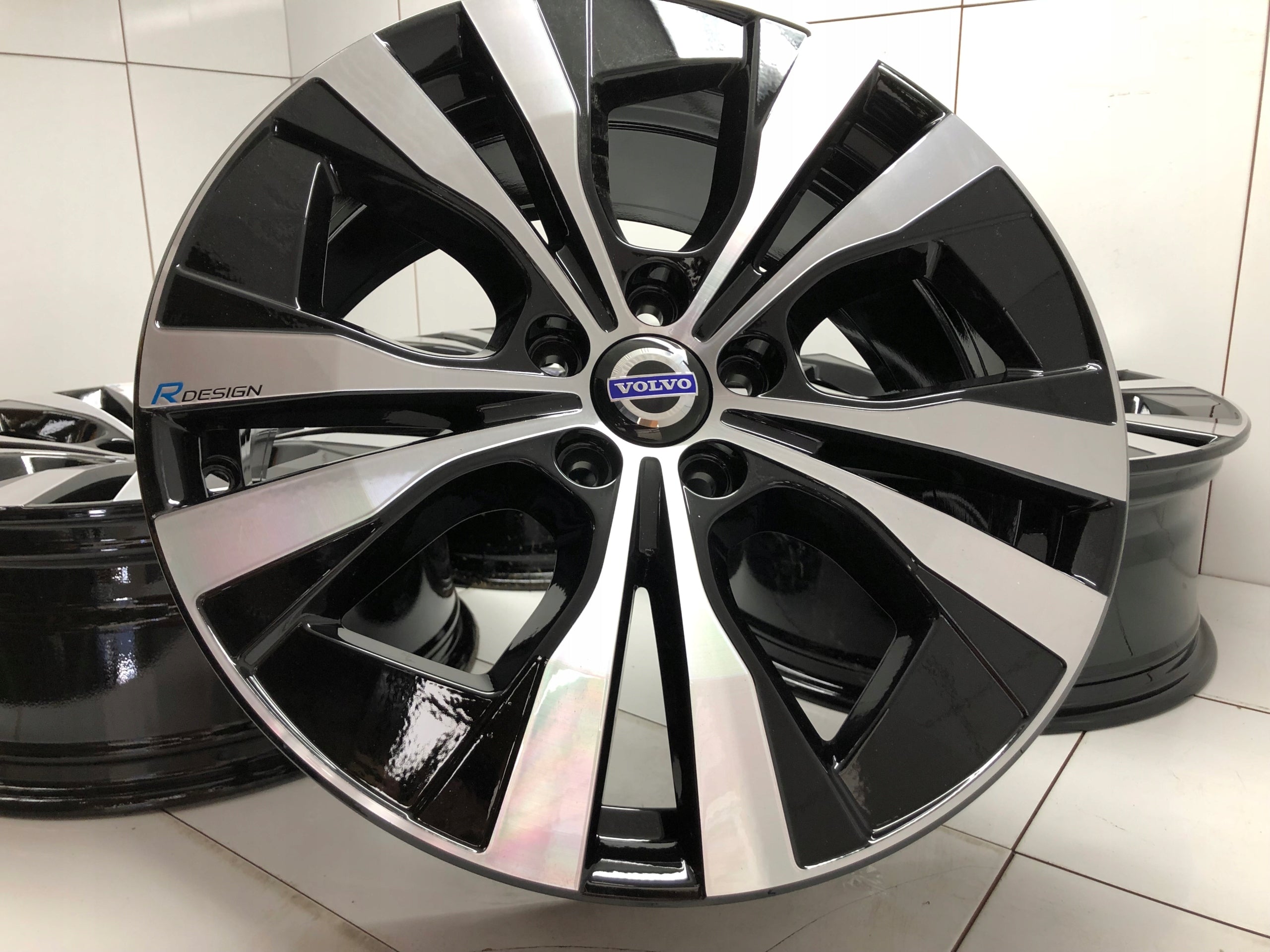 Alu Felge Volvo XC60 V50 XC40 Aluminum rim 18 Zoll 7.5J 5x108