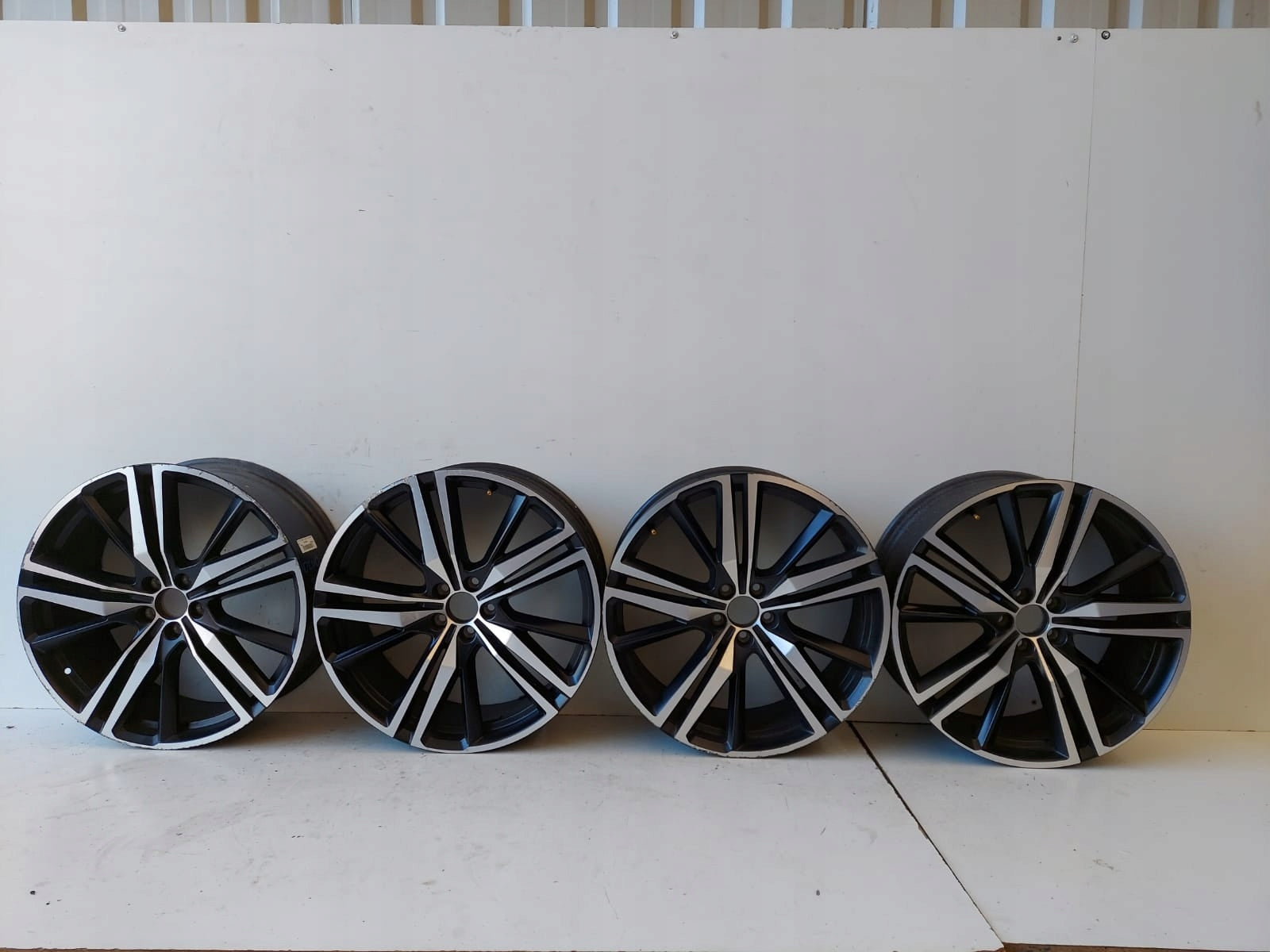 Alu Felge Volvo 142 XC90 Aluminum rim 21 Zoll 8.5J 5x108 31423854