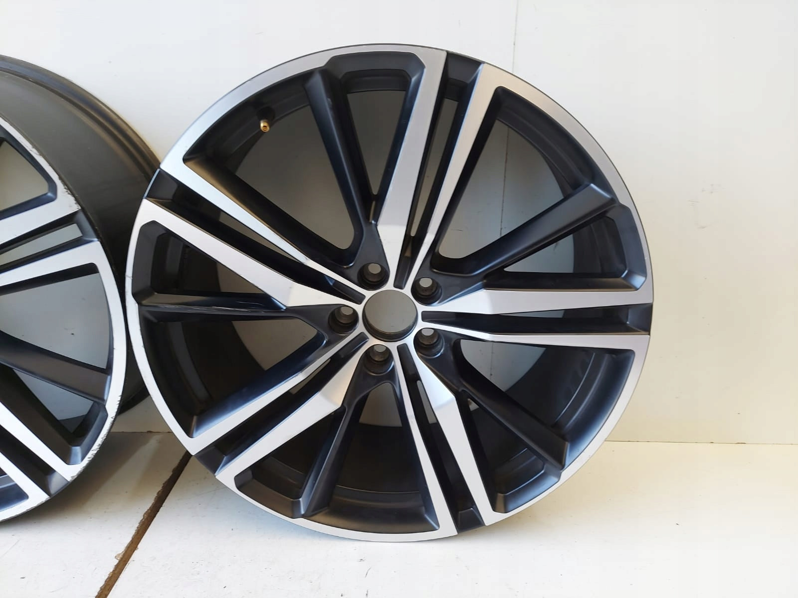 Alu Felge Volvo 142 XC90 Aluminum rim 21 Zoll 8.5J 5x108 31423854