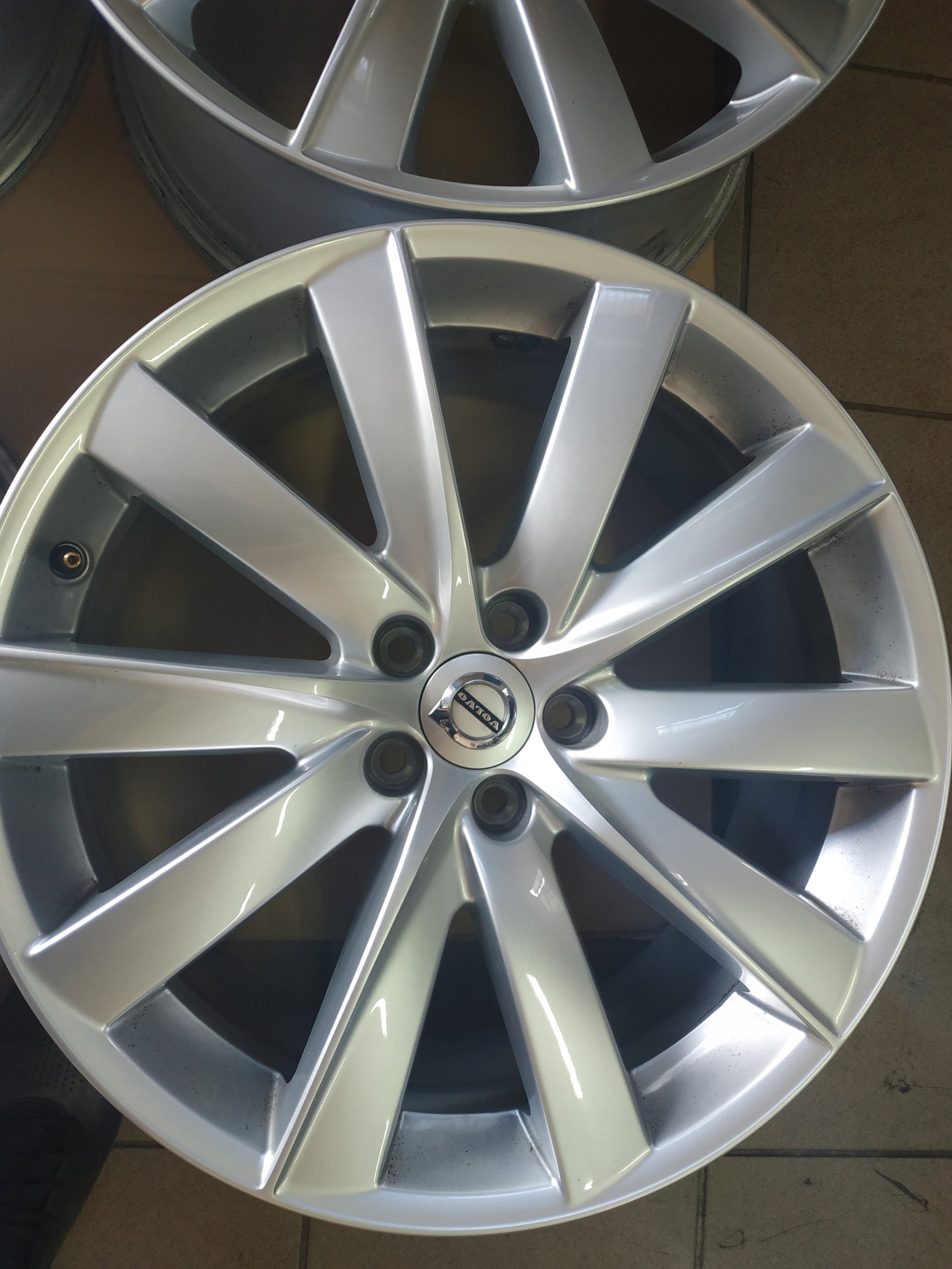 Alu Felge Volvo XC90 Aluminum rim 19 Zoll 8.0J 5x108 42,5ET 31362276