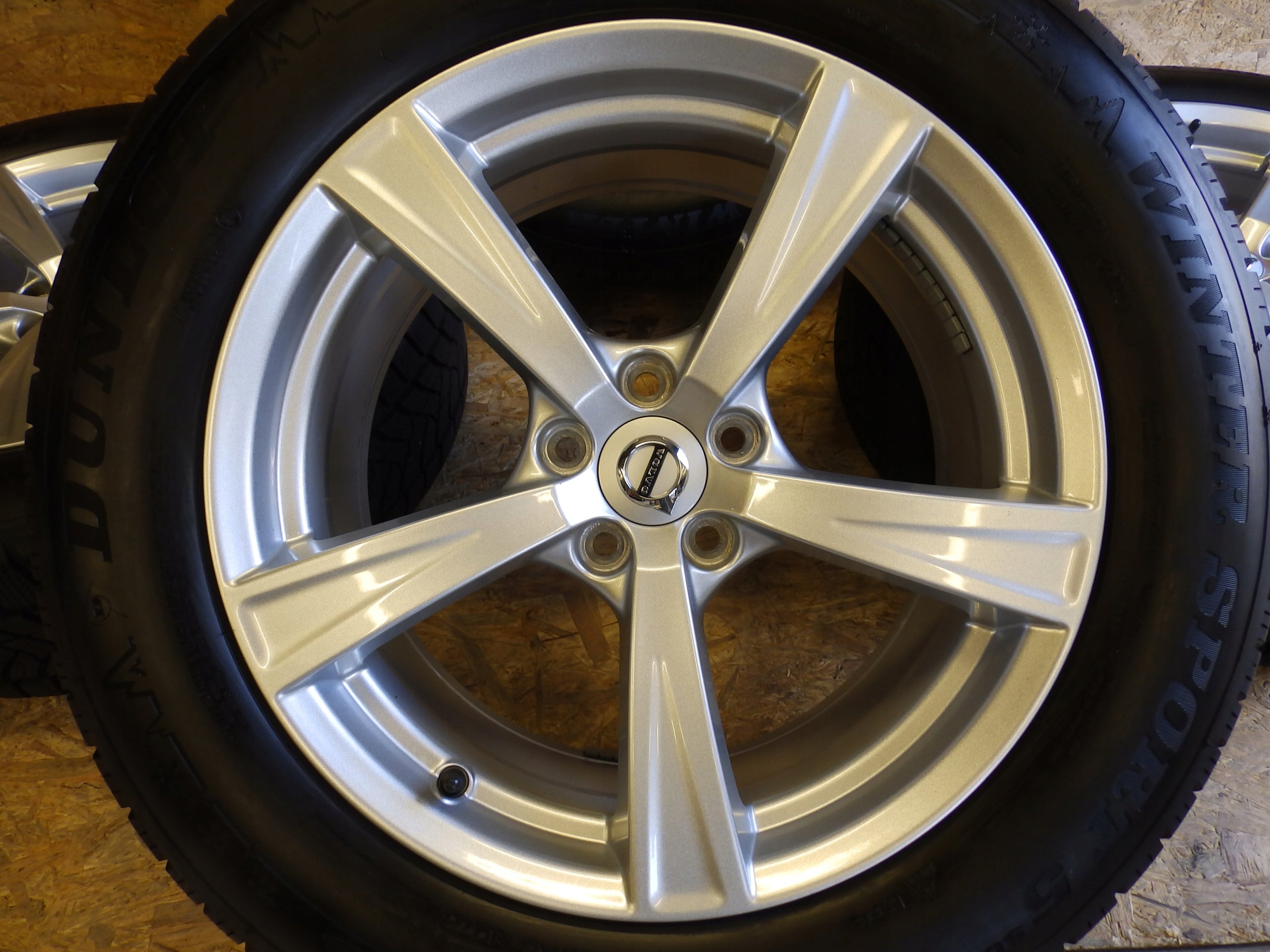 Alu Felge Volvo V60 XC60 S60 XC90 Aluminum rim 18 Zoll 8.0J 5x108 42ET