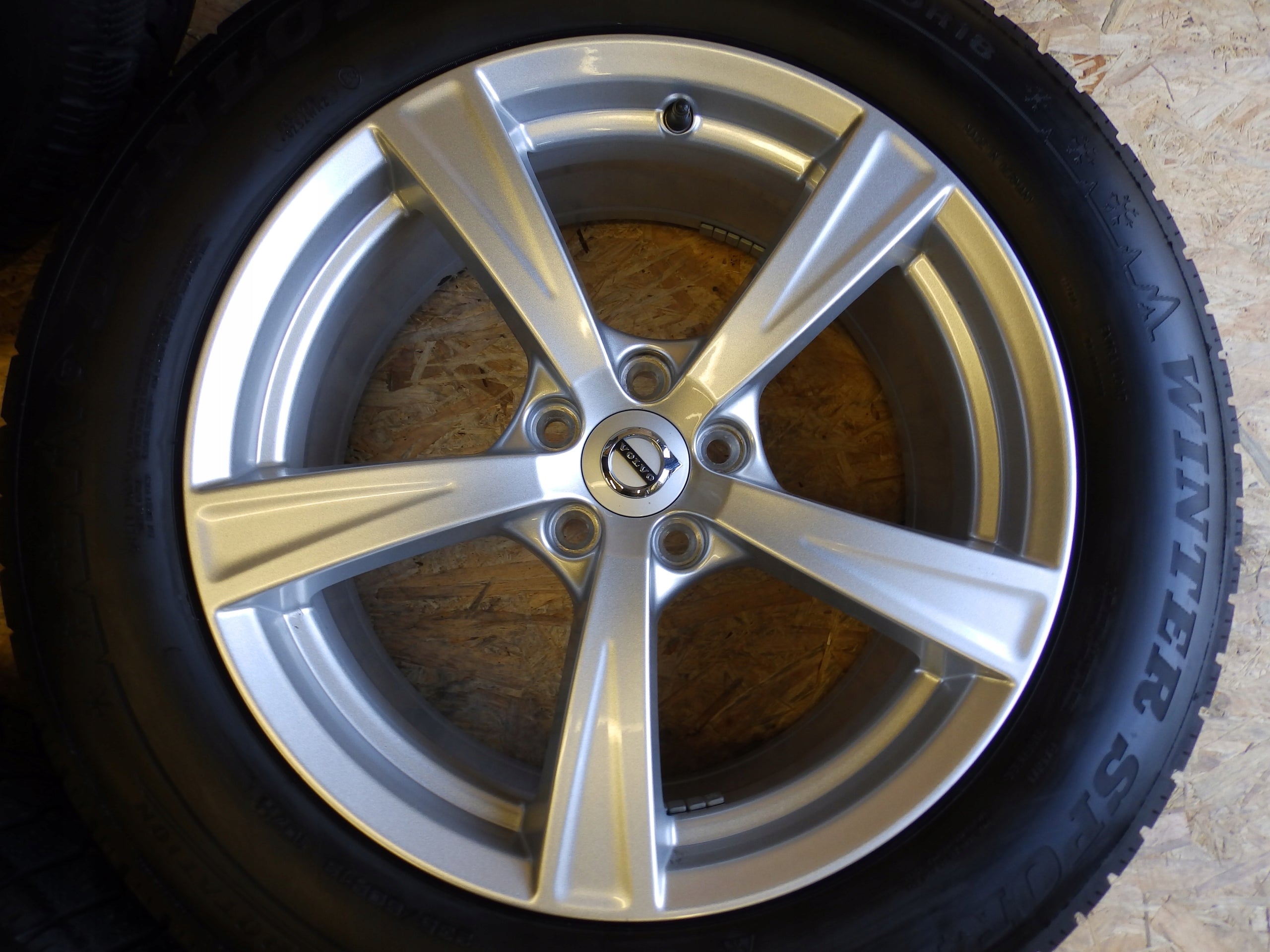 Alu Felge Volvo V60 XC60 S60 XC90 Aluminum rim 18 Zoll 8.0J 5x108 42ET