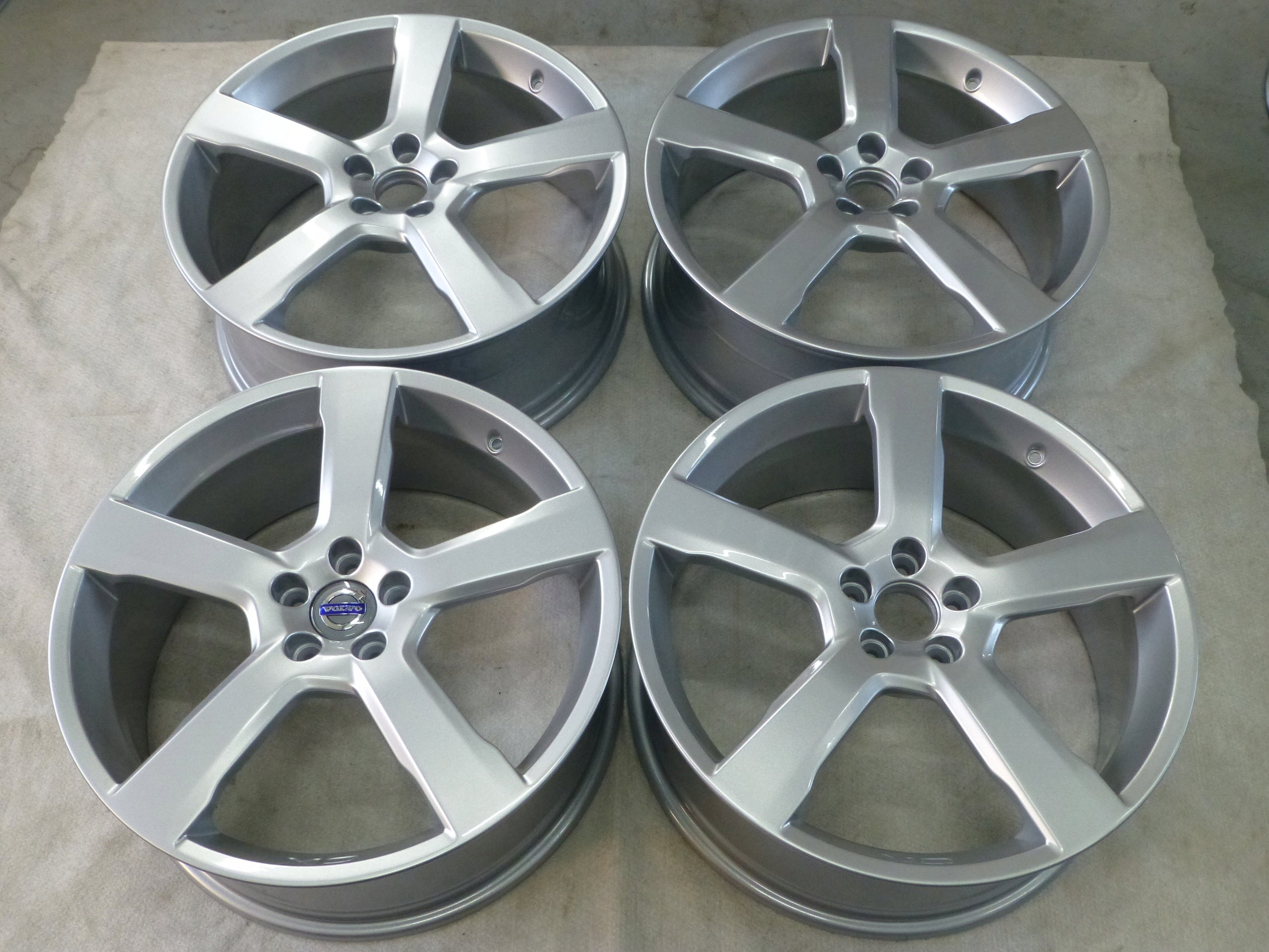 Alu Felge Volvo S90 XC60 Aluminum rim 20 Zoll 8.0J 5x108 55ET