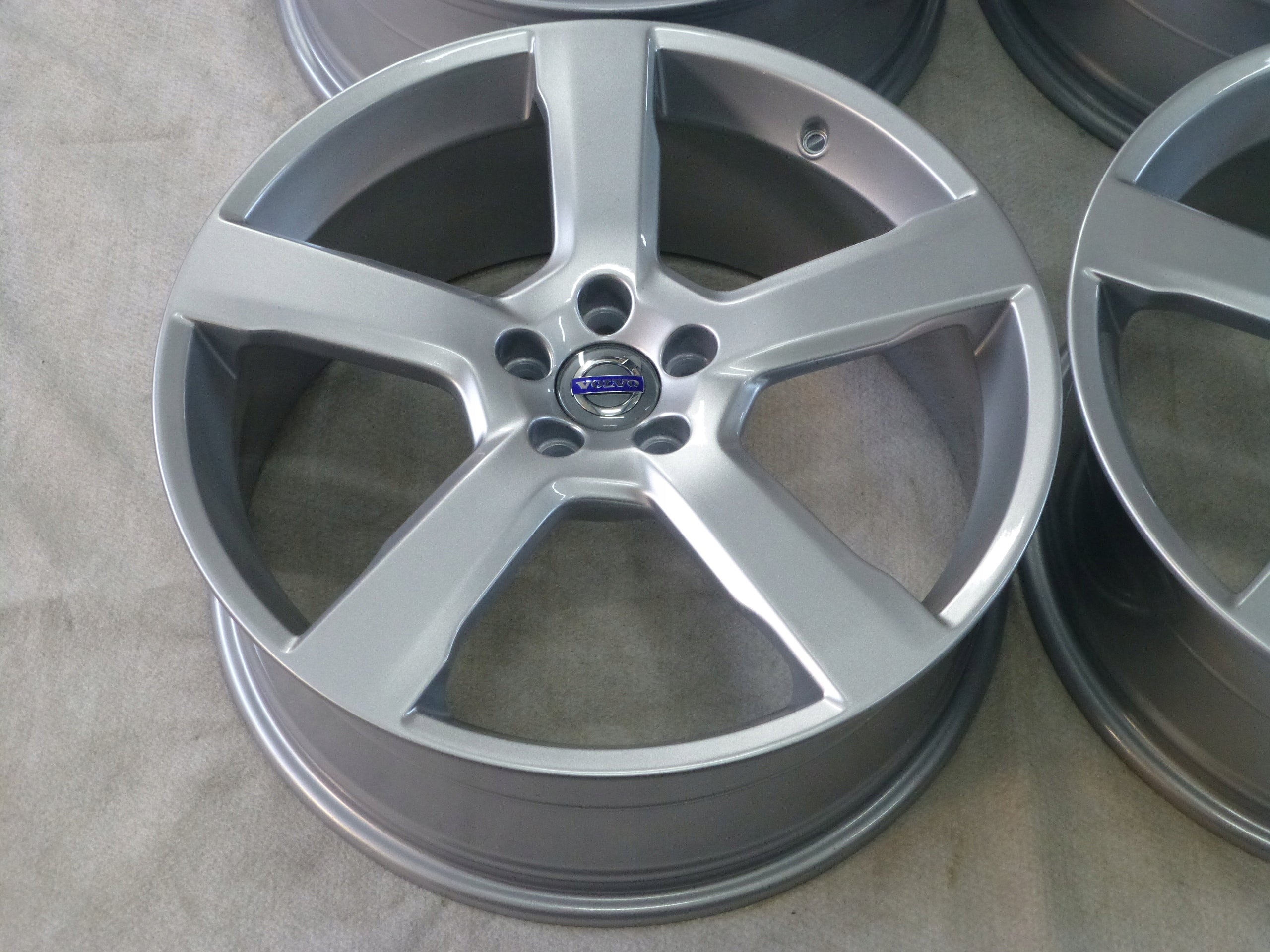 Alu Felge Volvo S90 XC60 Aluminum rim 20 Zoll 8.0J 5x108 55ET