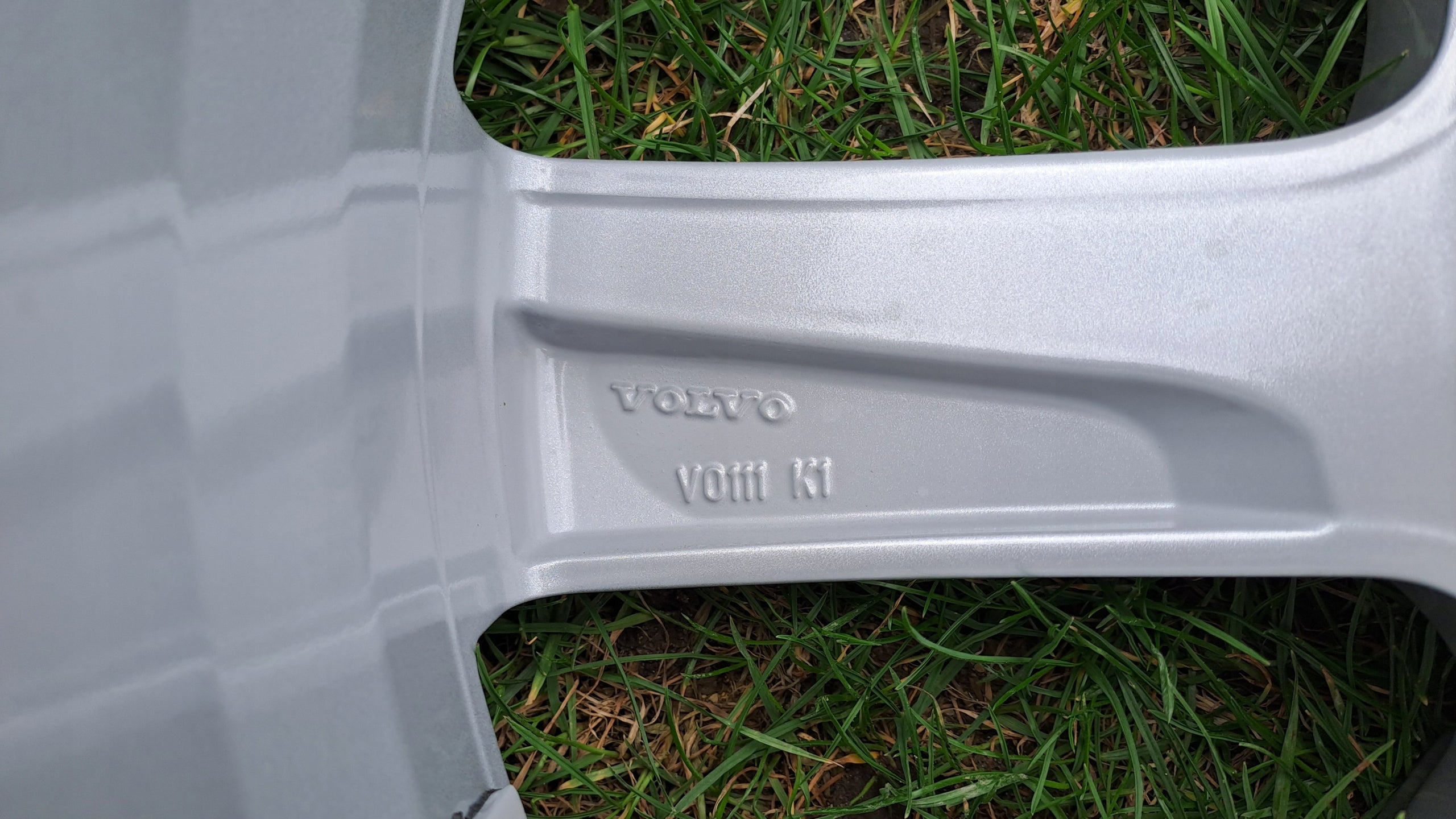 Alu Felge Volvo 142 Aluminum rim 19 Zoll 8.0J 5x108 42,5ET 31423021