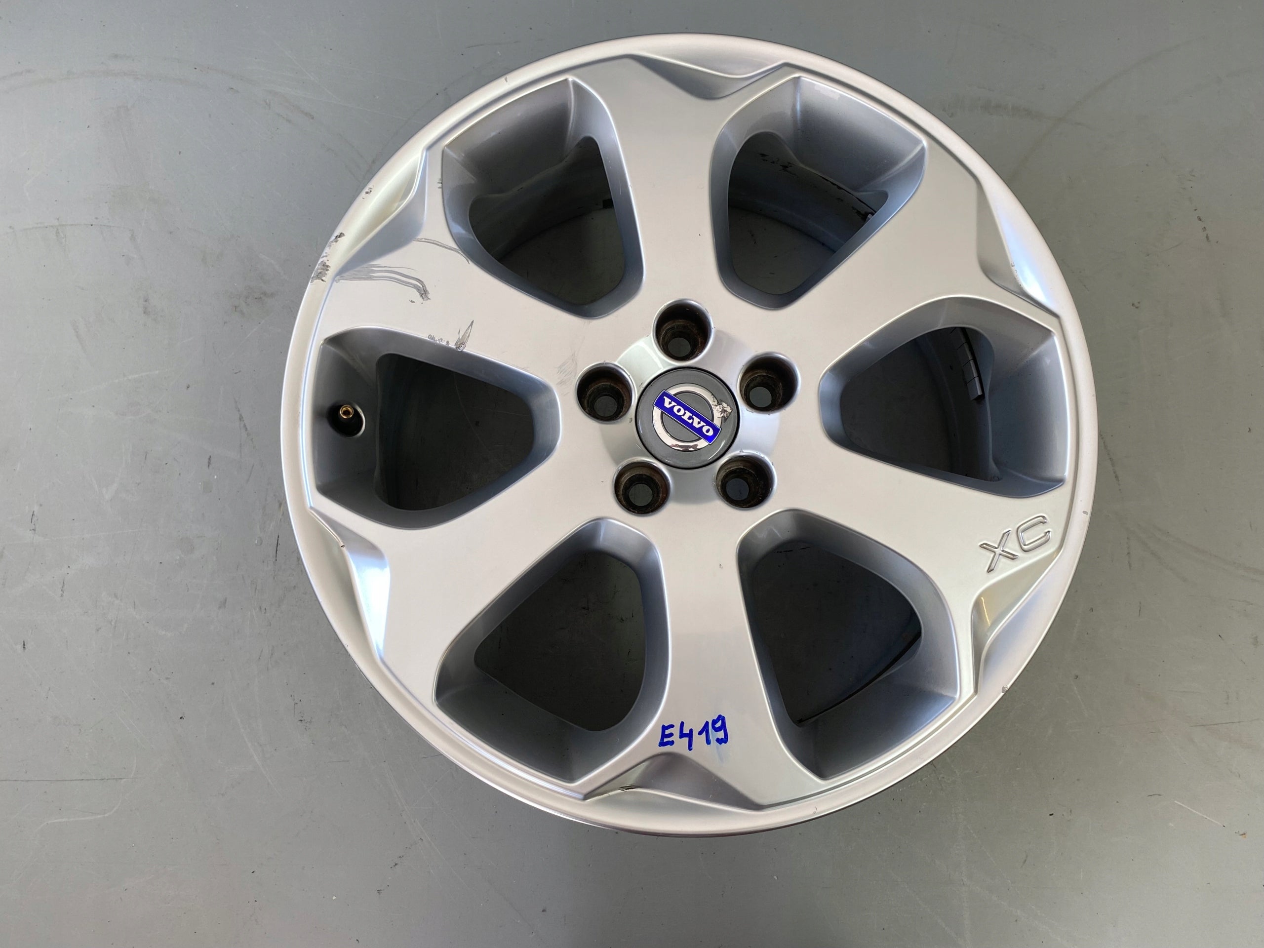  Alu Felge Volvo XC60 C70 XC70 Aluminum rim 18 Zoll 7.5J 5x108 55ET 31200371 product image