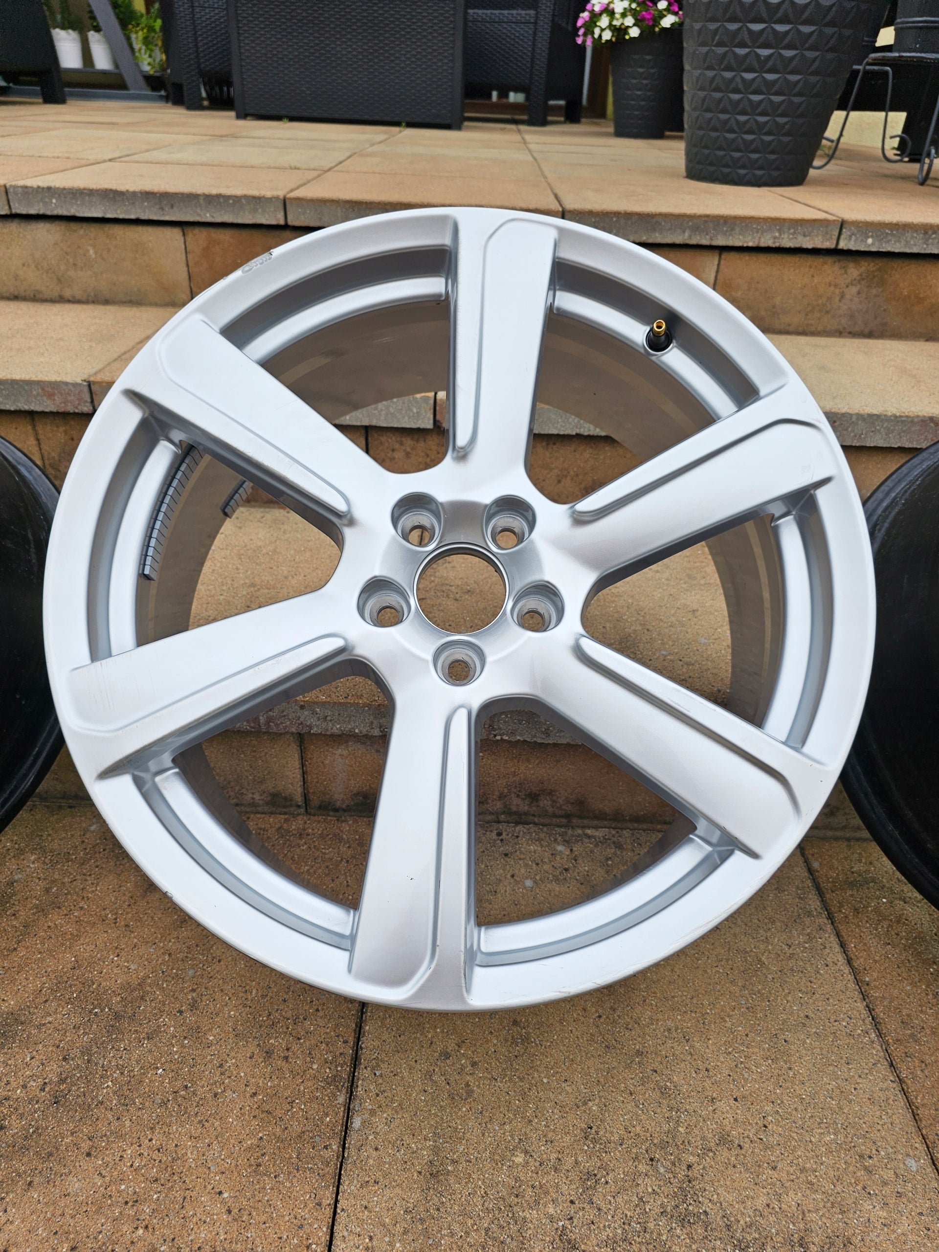 1x Alu Felge Volvo XC90 142 Aluminum rim 19 Zoll 8.0J 5x108 31423021