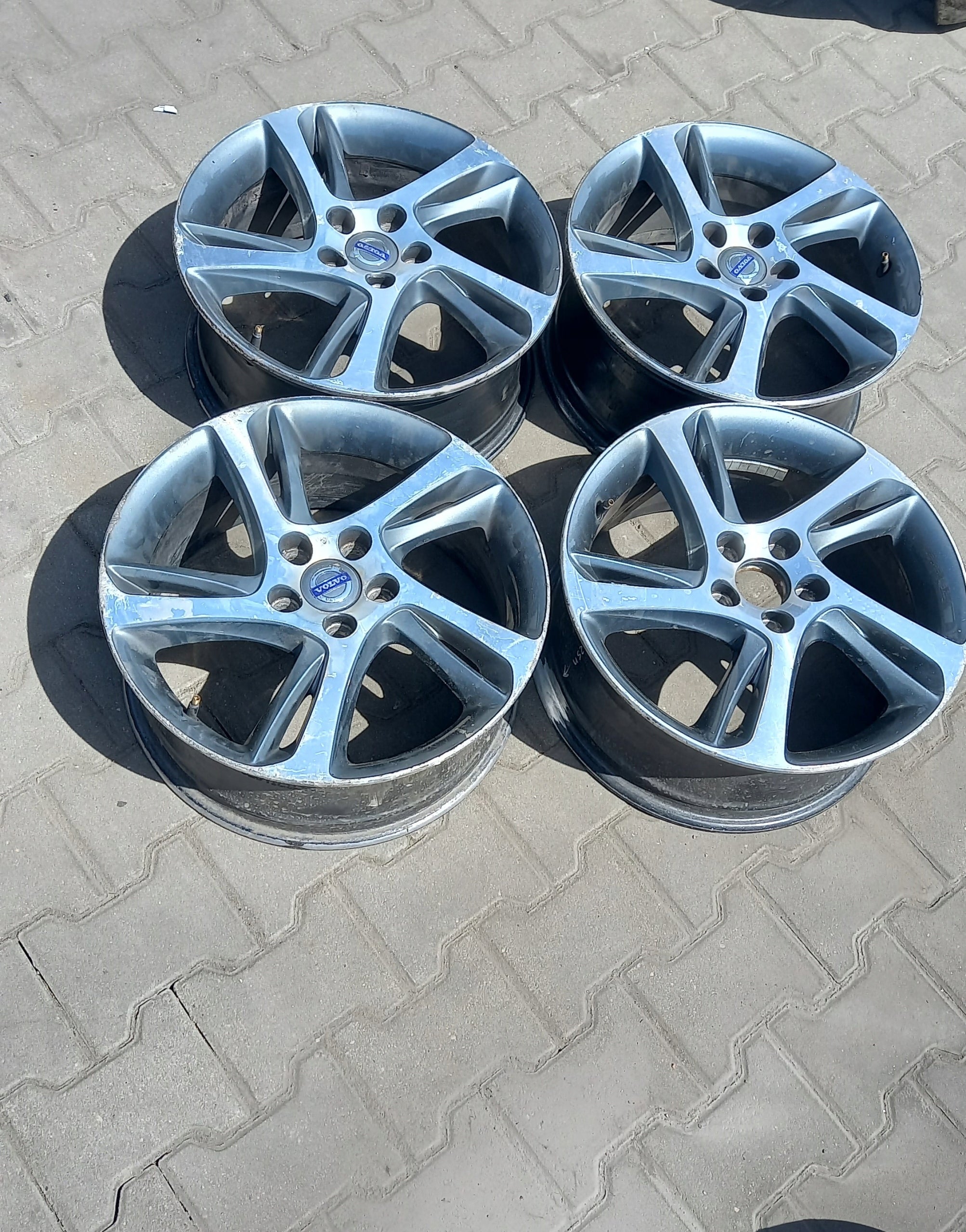  Alu Felge Volvo C30 S40 V50 Aluminum rim 17 Zoll 7.0J 5x108 31302877 product image