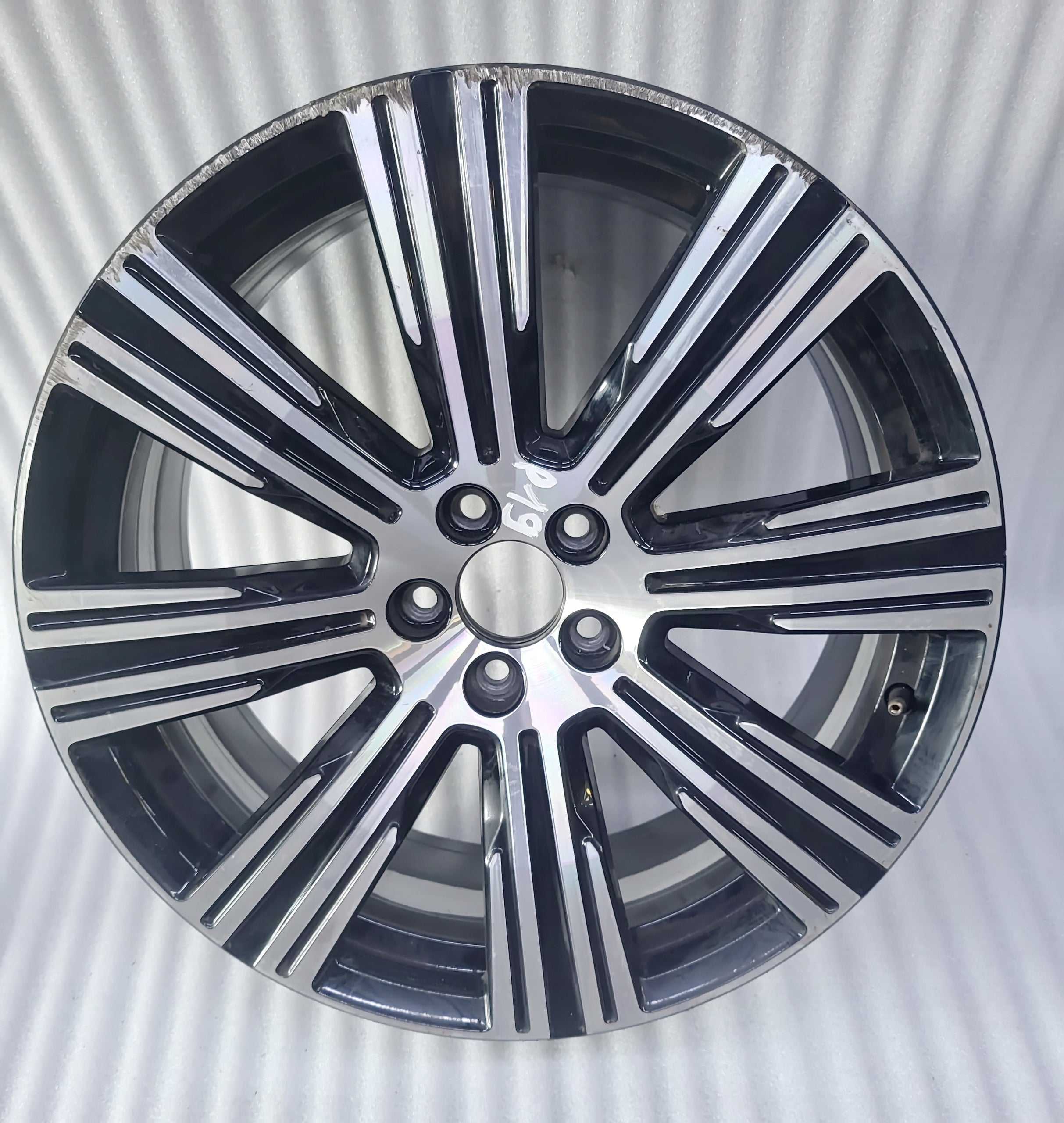 1x Alu Felge Volvo S90 Aluminum rim 20 Zoll 8.5J 5x108 47,5ET 32243396