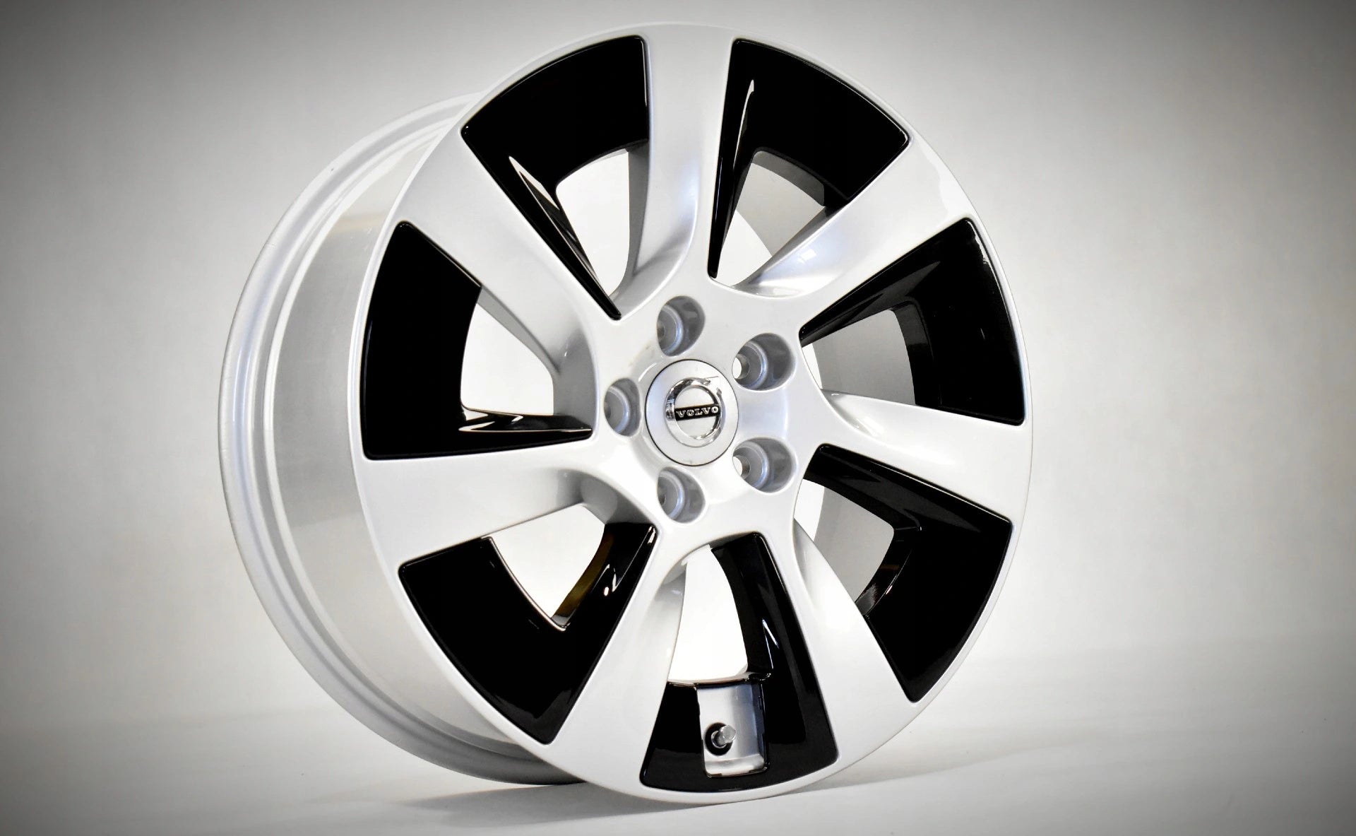  Alu Felge Volvo V60 S60 S80 V70 Aluminum rim 17 Zoll 8.0J 5x108 55ET 31381813 product image