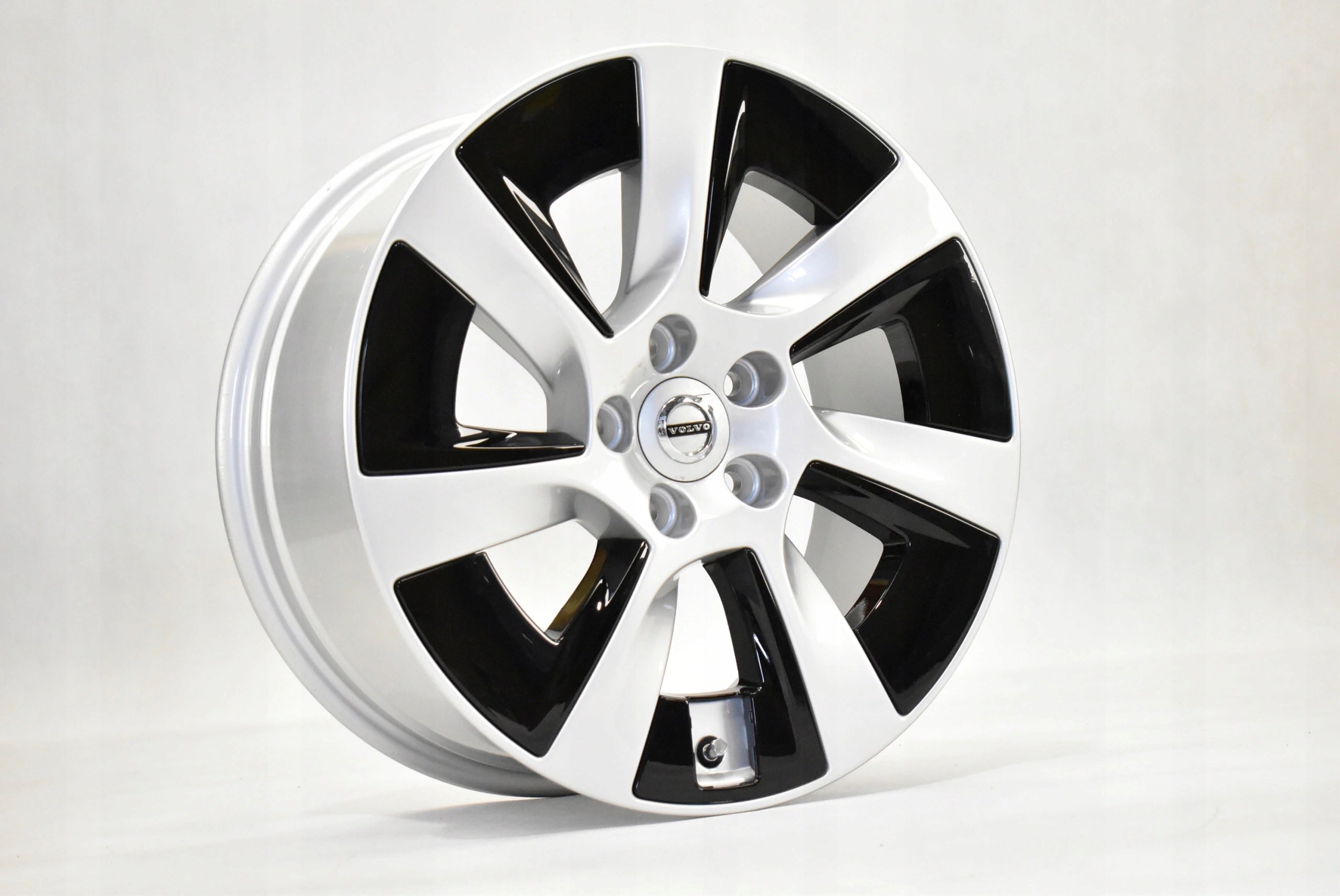 Alu Felge Volvo V60 S60 S80 V70 Aluminum rim 17 Zoll 8.0J 5x108 55ET 31381813