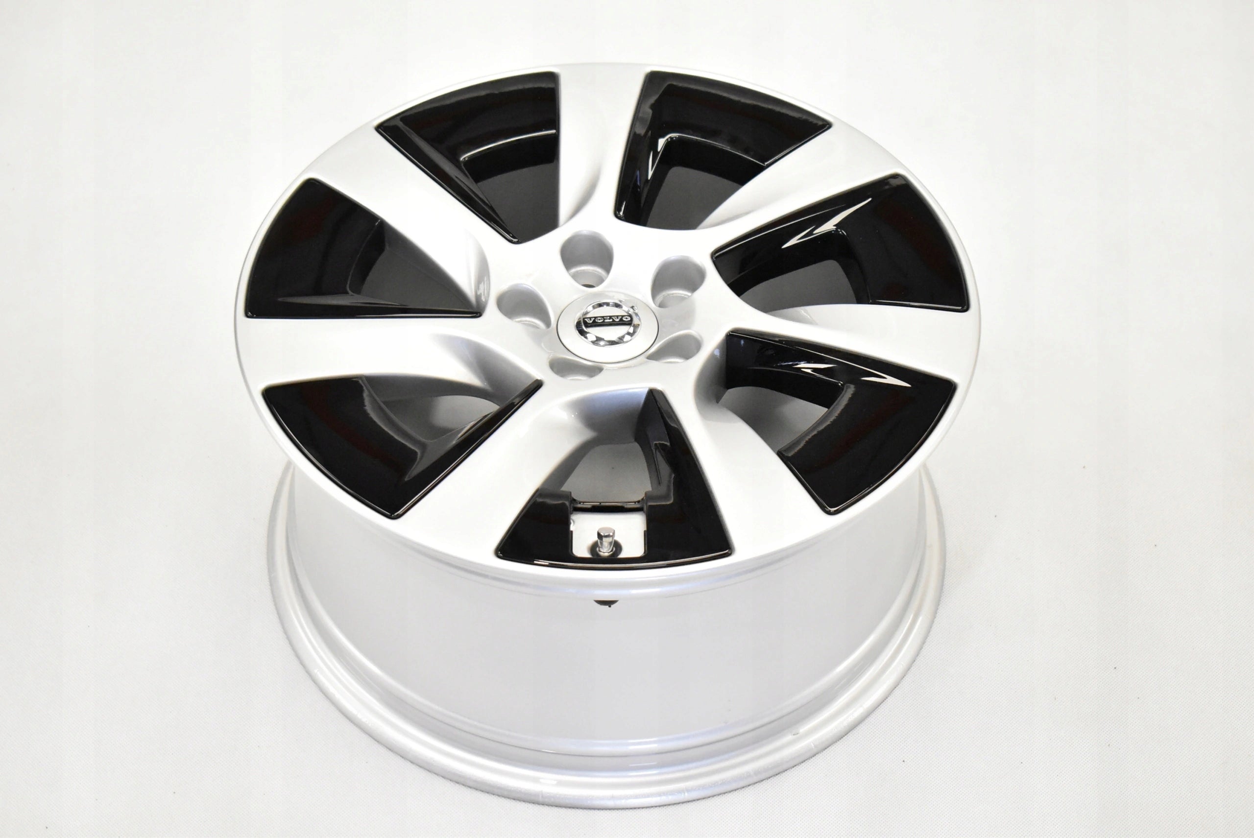 Alu Felge Volvo V60 S60 S80 V70 Aluminum rim 17 Zoll 8.0J 5x108 55ET 31381813