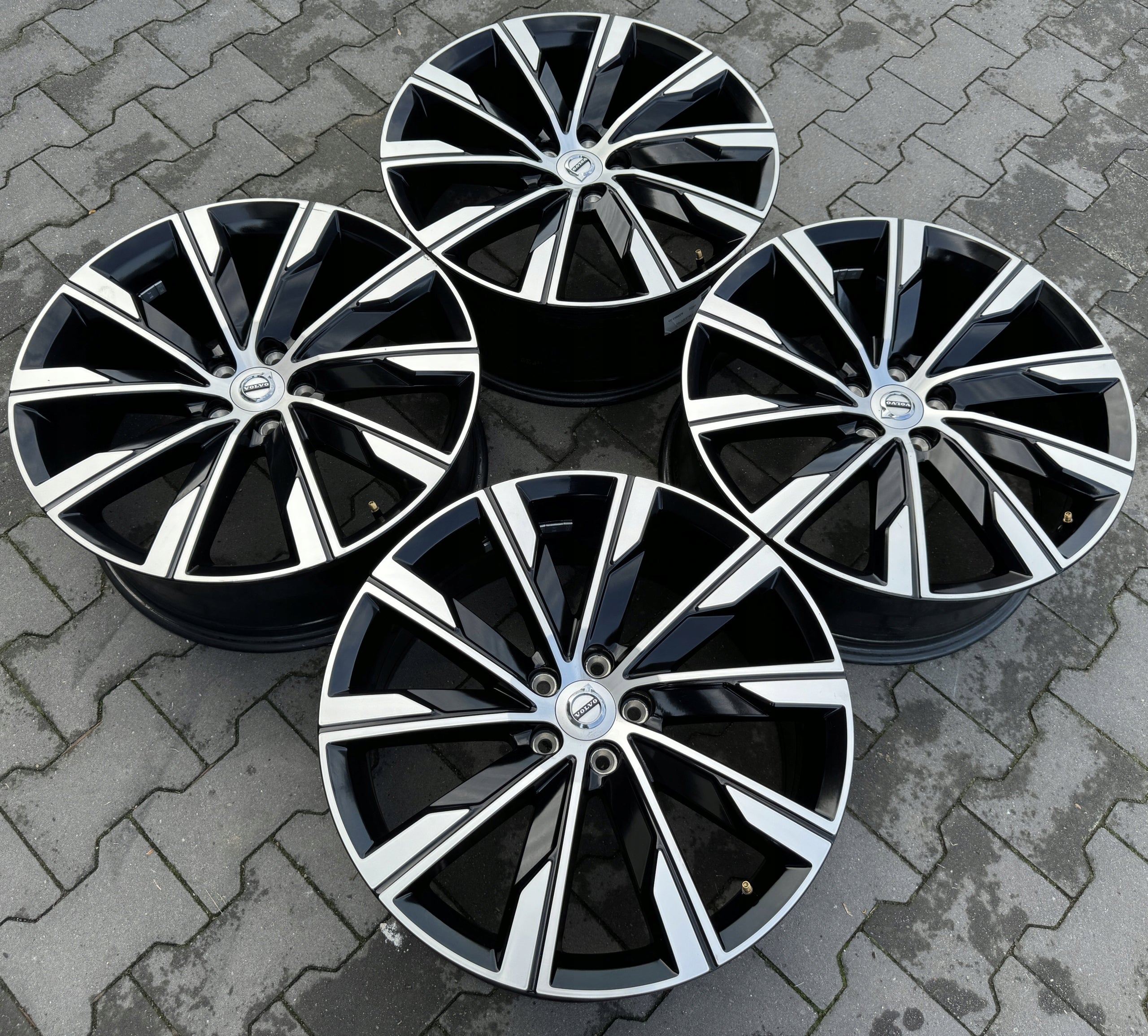 Alu Felge Volvo XC90 XC60 Aluminum rim 20 Zoll 8.0J 5x108 45,5ET 31664378