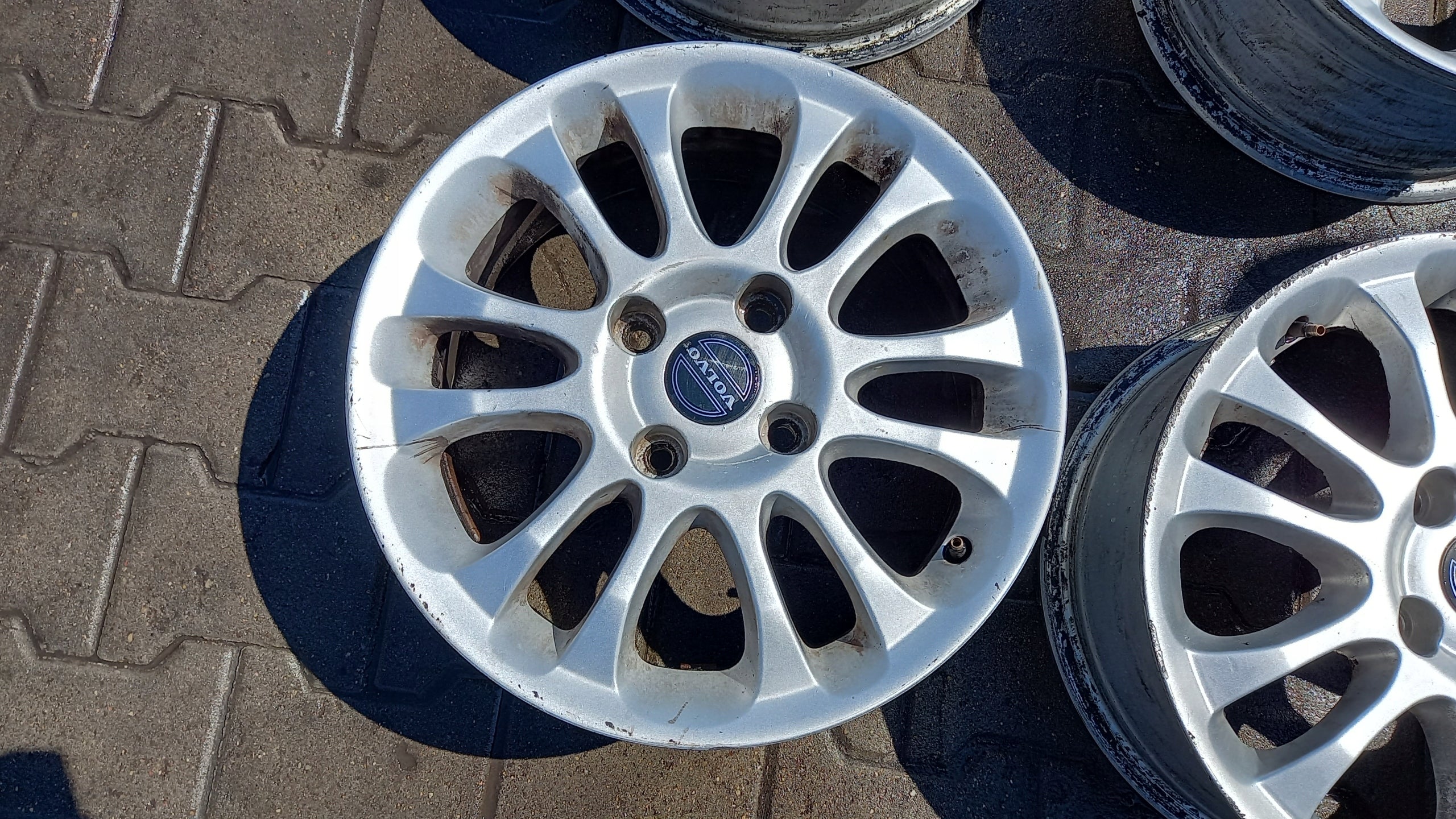 Alu Felge Volvo V40 S40 Aluminum rim 16 Zoll 6.5J 4x114.3 30620581