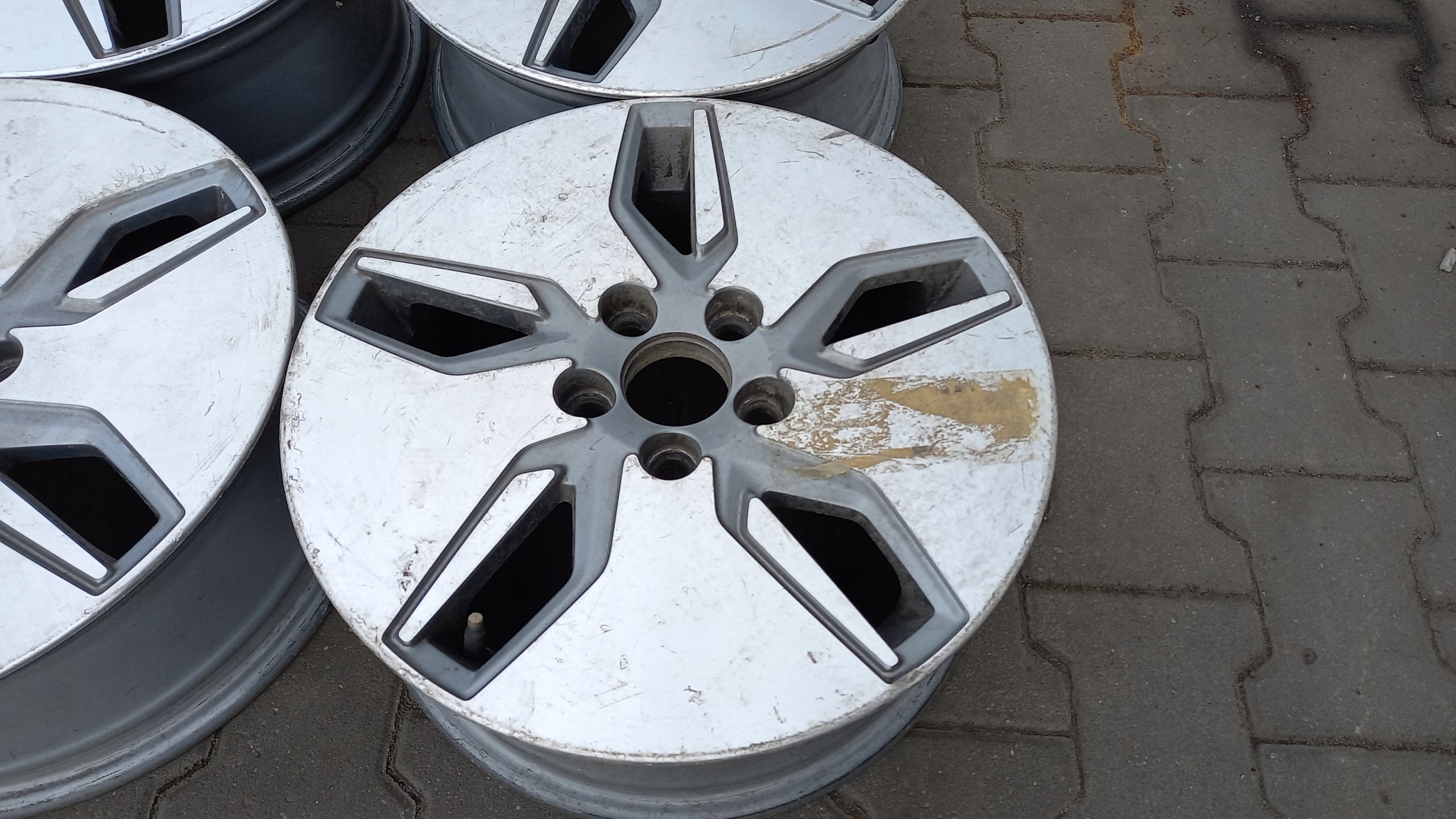 Alu Felge Volvo C30 Aluminum rim 16 Zoll 6.5J 5x108 52,5ET 31255800