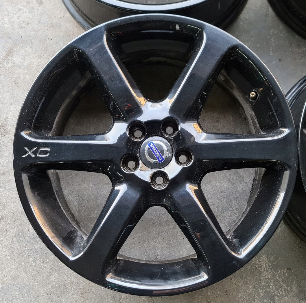 Alu Felge Volvo XC90 Aluminum rim 19 Zoll 8.0J 5x108 49ET 30672907