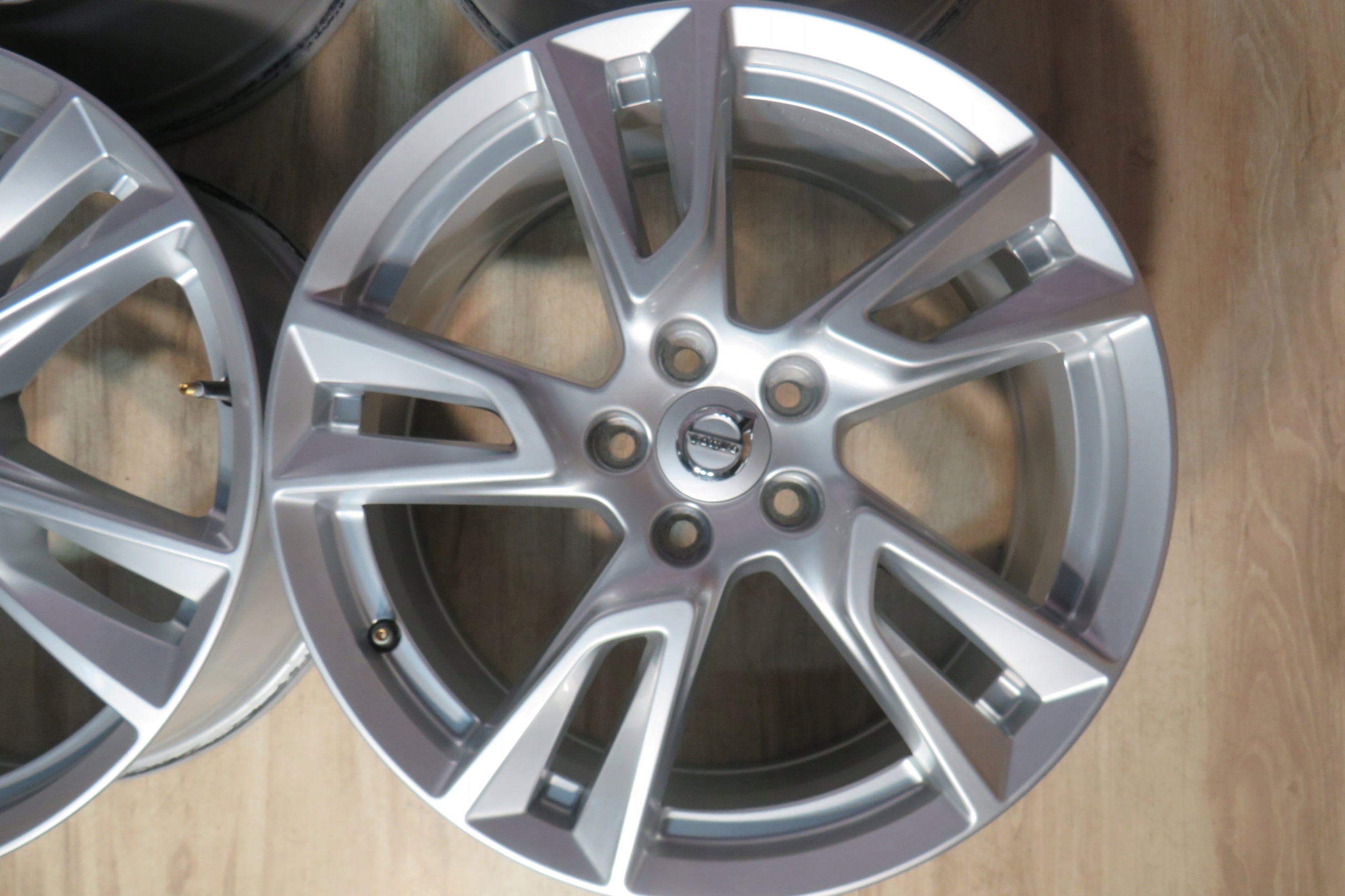 Alu Felge Volvo 242 Aluminum rim 18 Zoll 7.5J 5x108 50,5ET