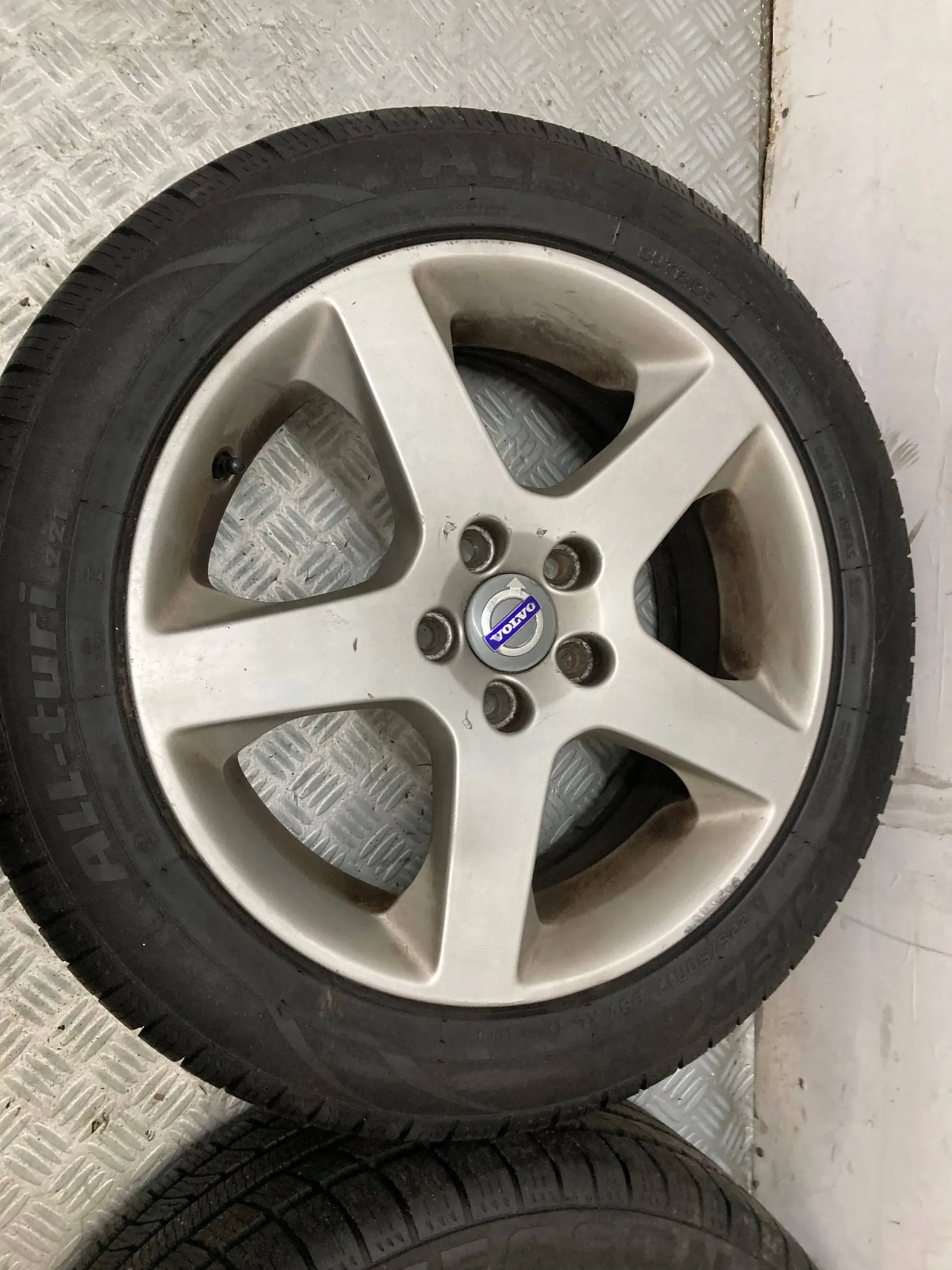 Alu Felge Volvo V60 V50 V40 V70 Aluminum rim 17 Zoll 30748771