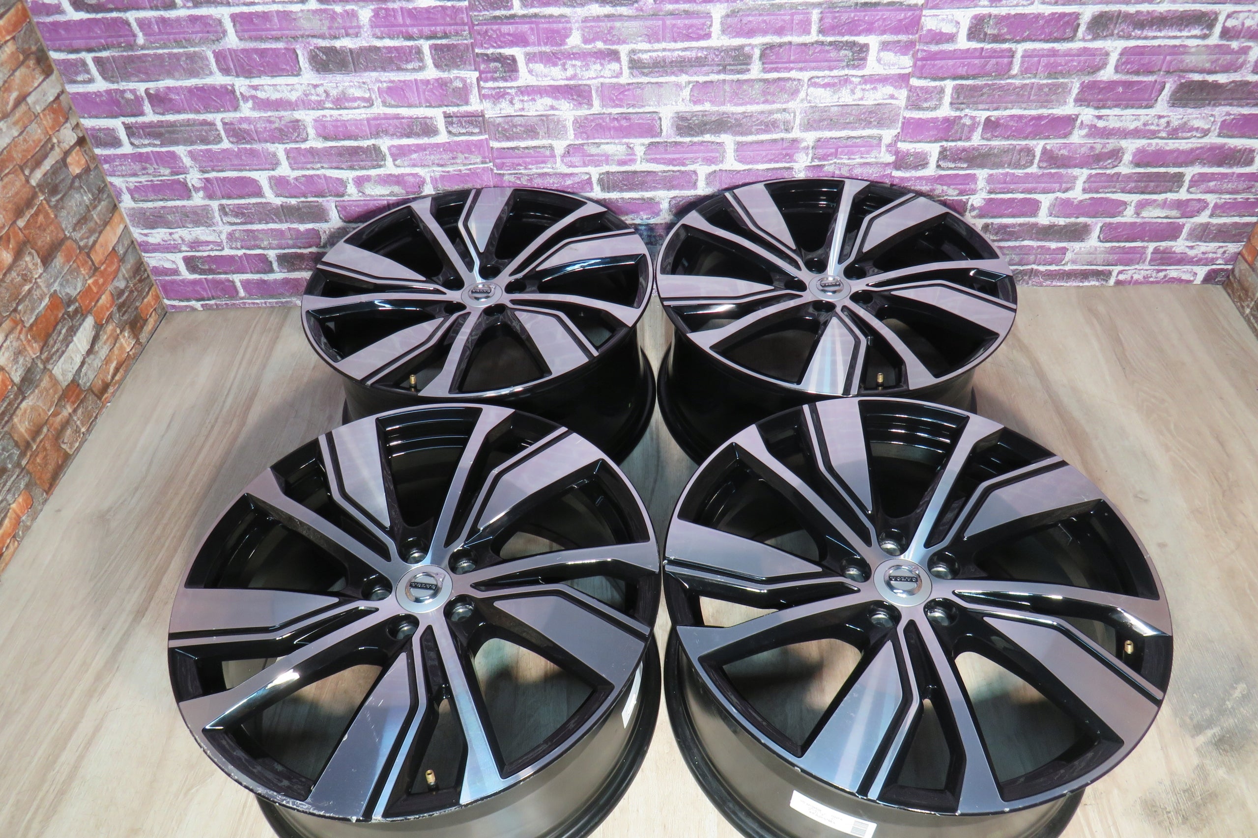 Alu Felge Volvo V60 S40 S60 C70 Aluminum rim 20 Zoll 9.0J 5x108 58ET