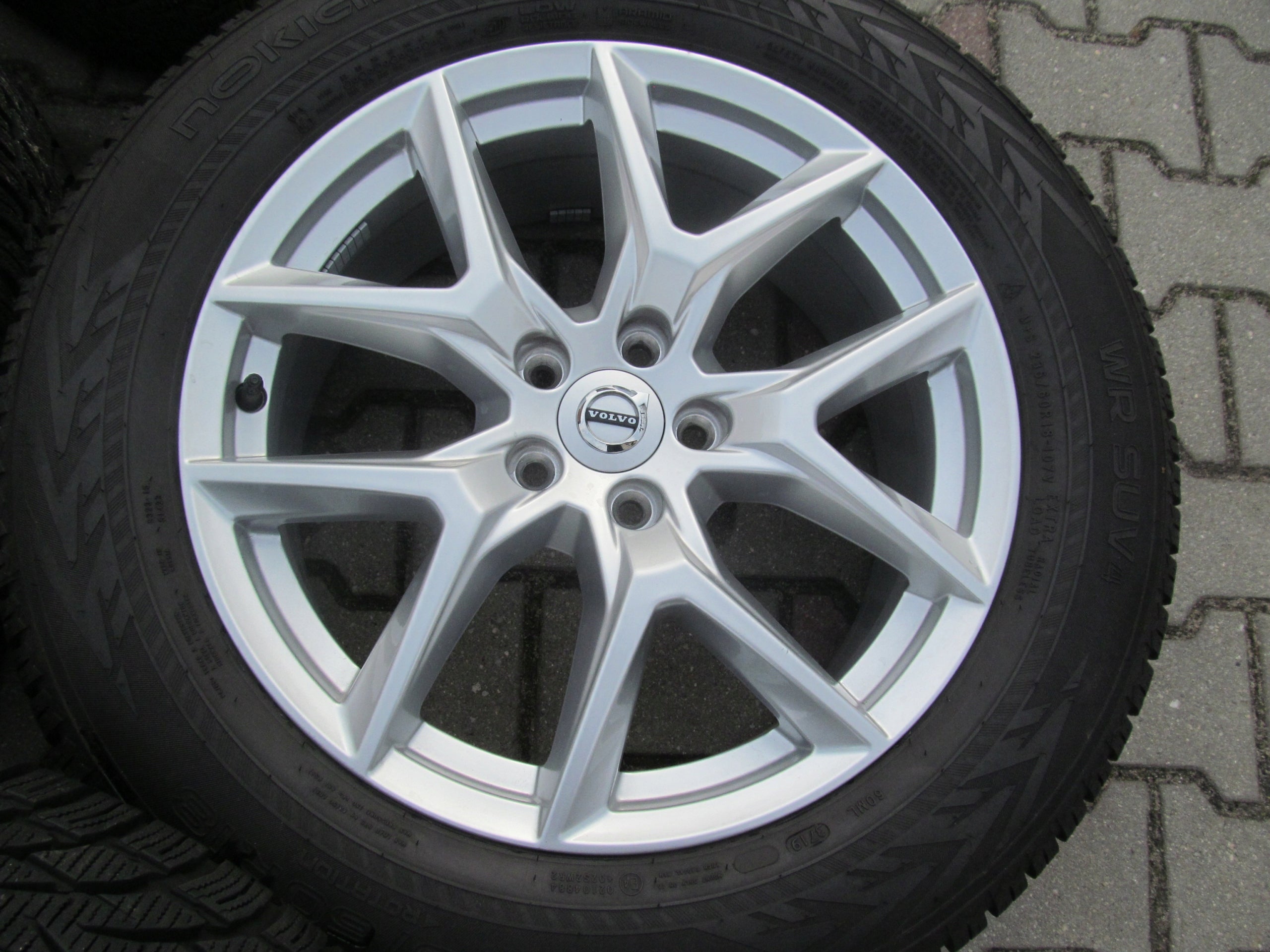 Alu Felge Volvo XC60 XC40 Aluminum rim 18 Zoll 7.5J 5x108