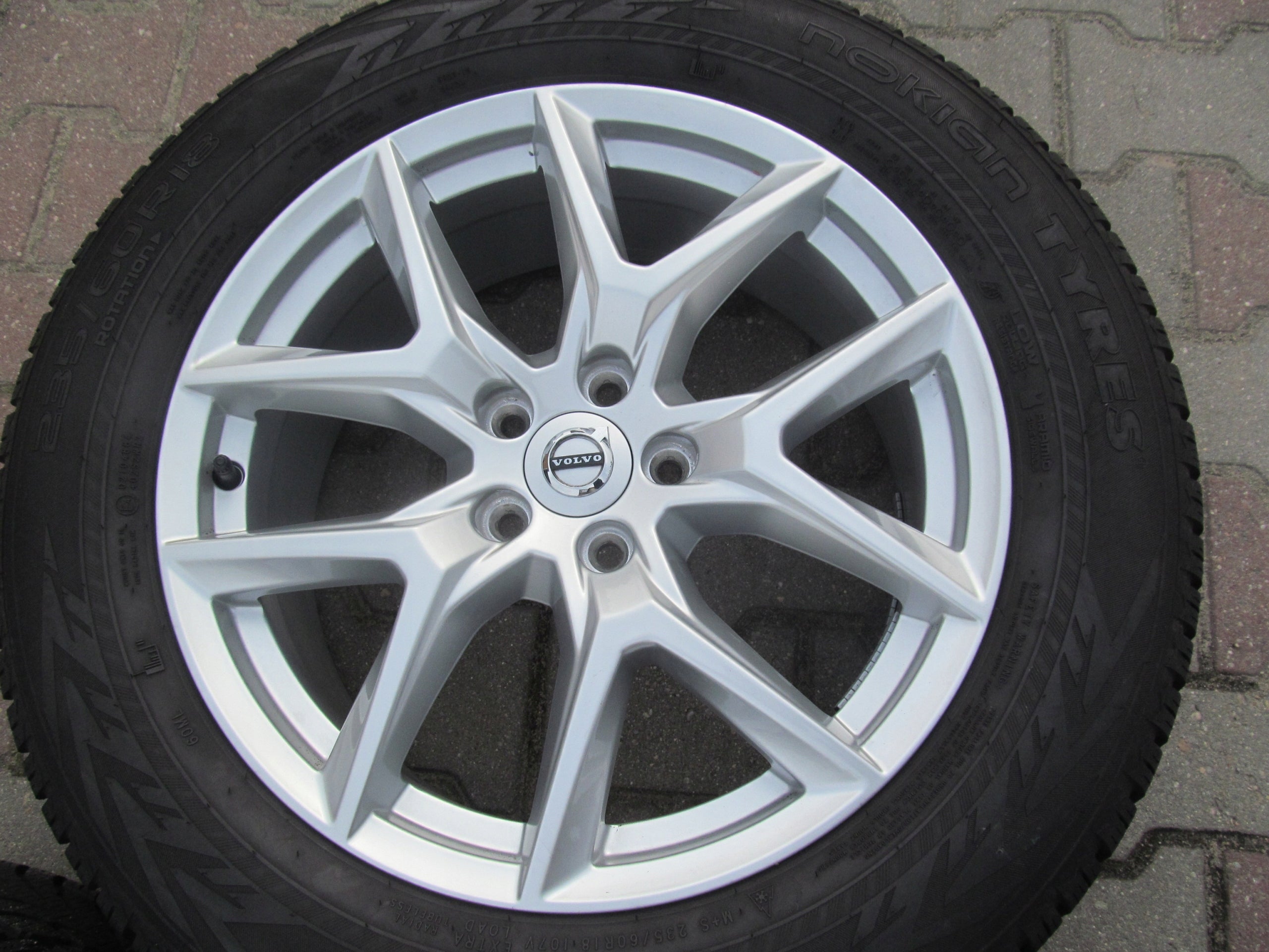 Alu Felge Volvo XC60 XC40 Aluminum rim 18 Zoll 7.5J 5x108